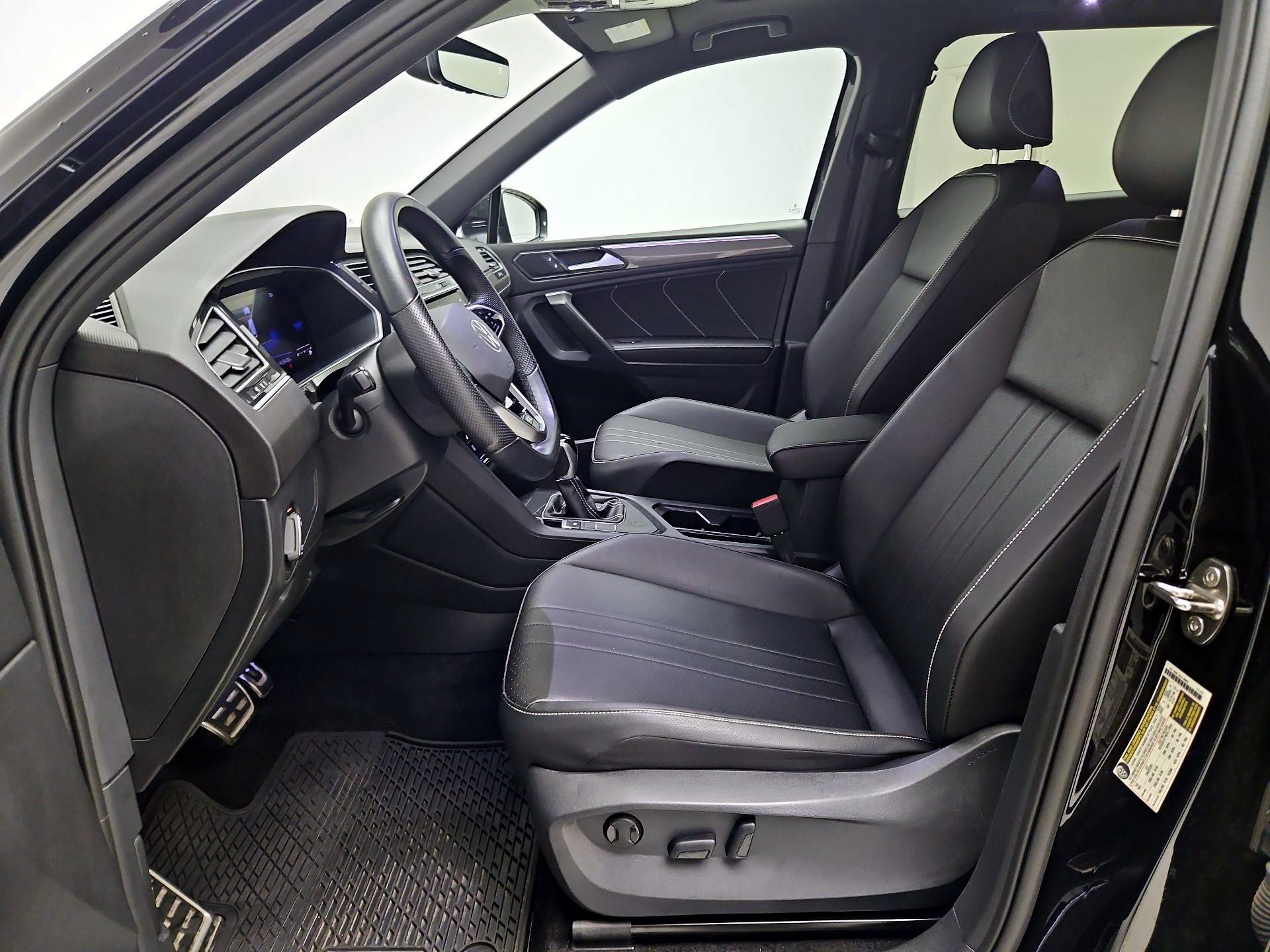 Thumbnail: 2024 Volkswagen Tiguan - 11