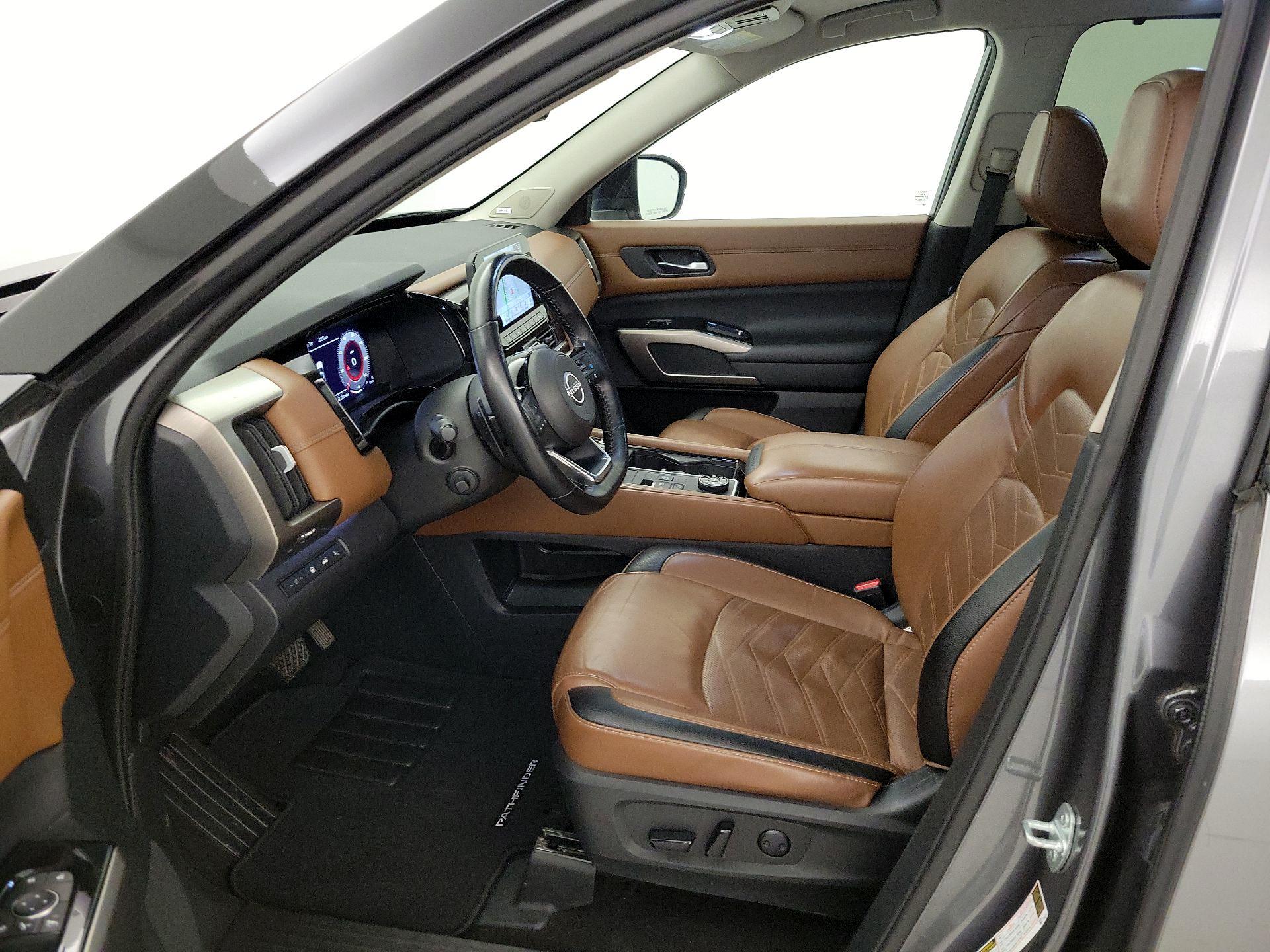 Thumbnail: 2023 Nissan Pathfinder - 11
