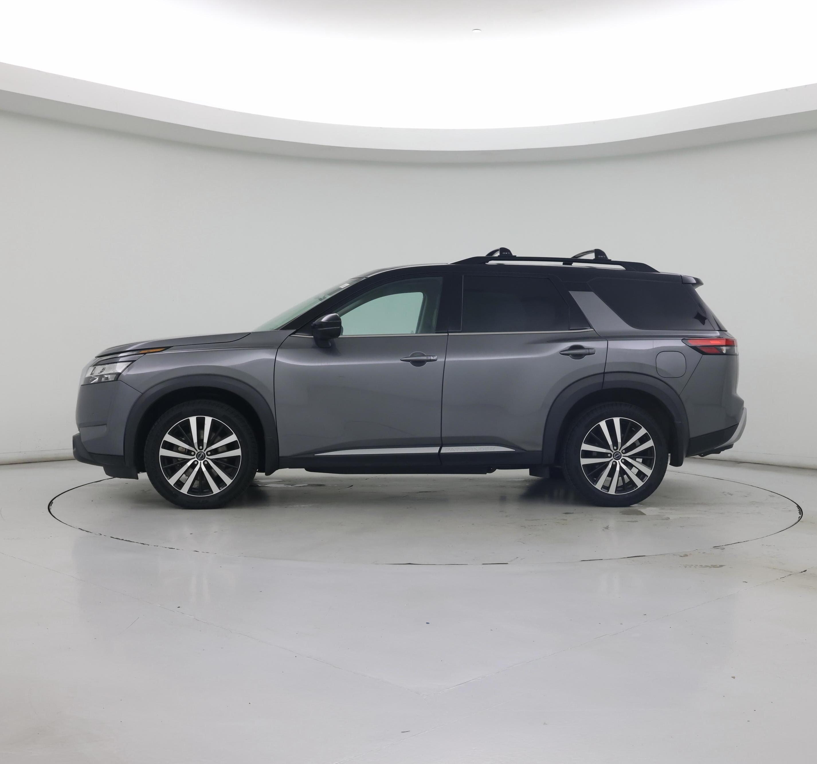 Thumbnail: 2023 Nissan Pathfinder - 3