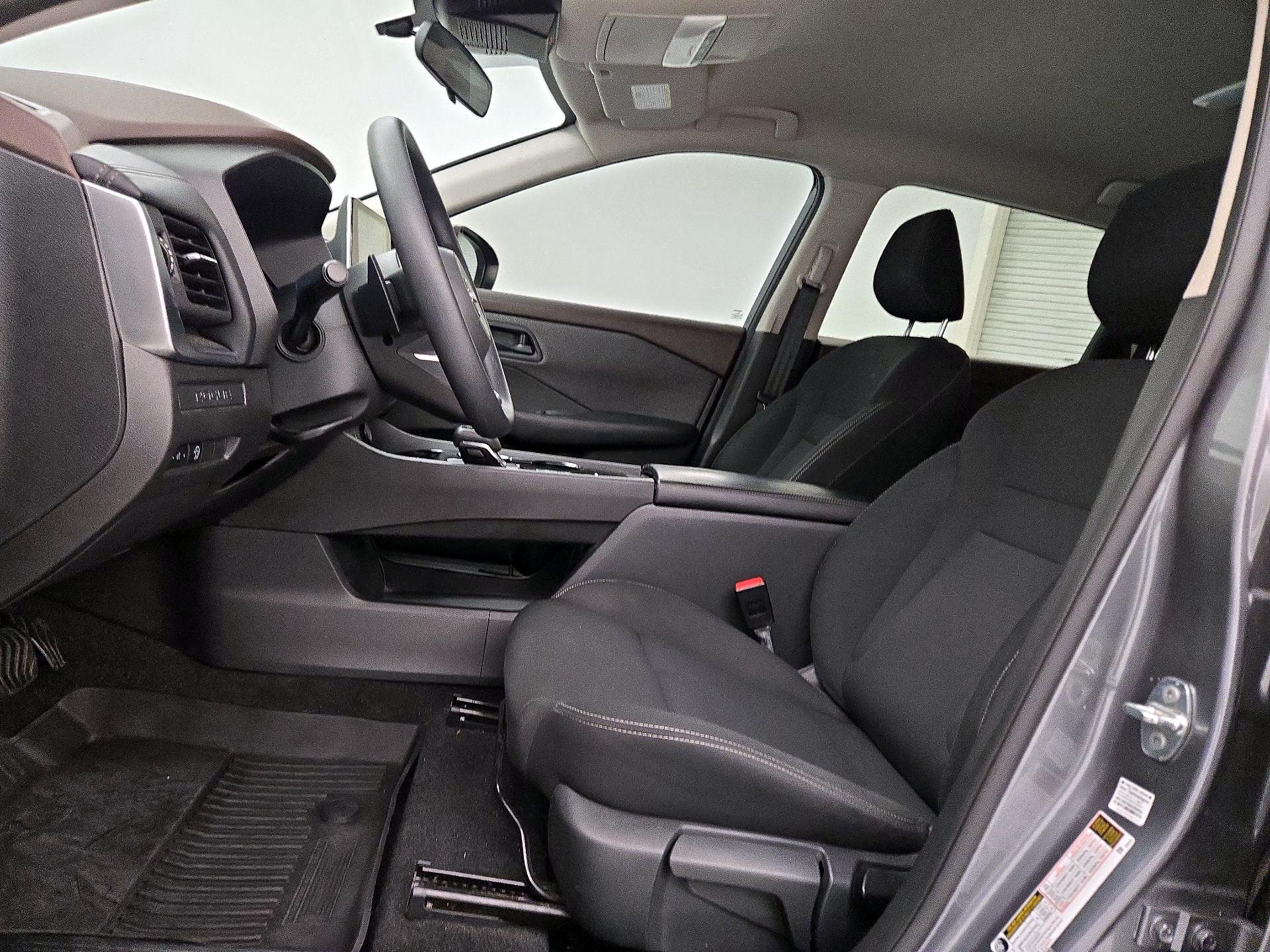 Thumbnail: 2023 Nissan Rogue - 11