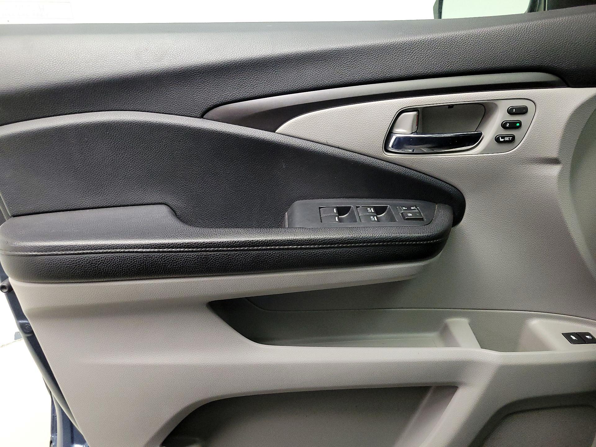 Thumbnail: 2022 Honda Pilot - 12