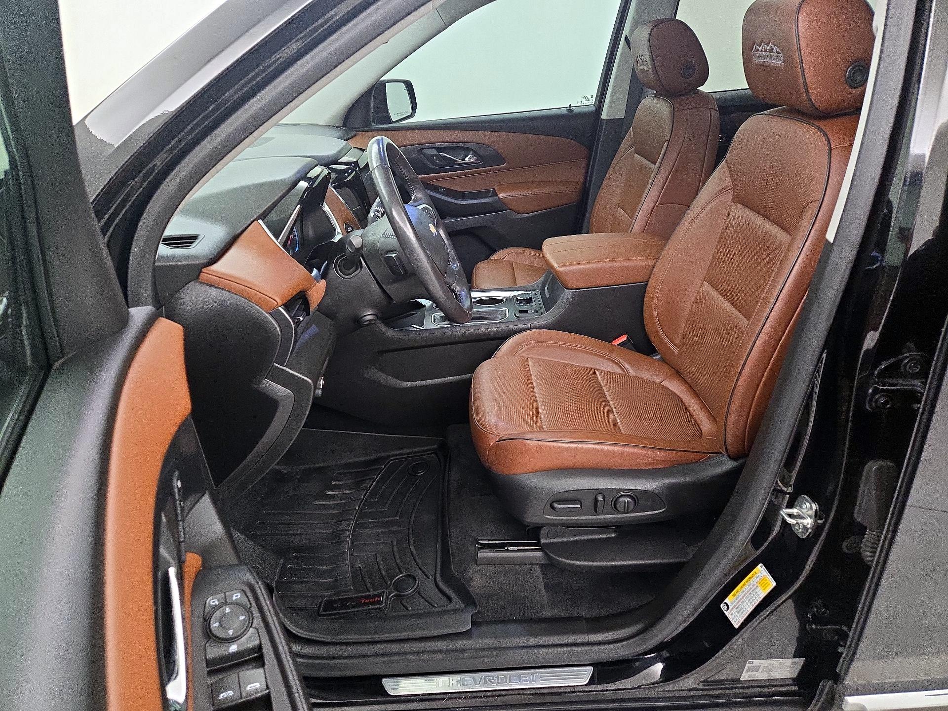 Thumbnail: 2020 Chevrolet Traverse - 11