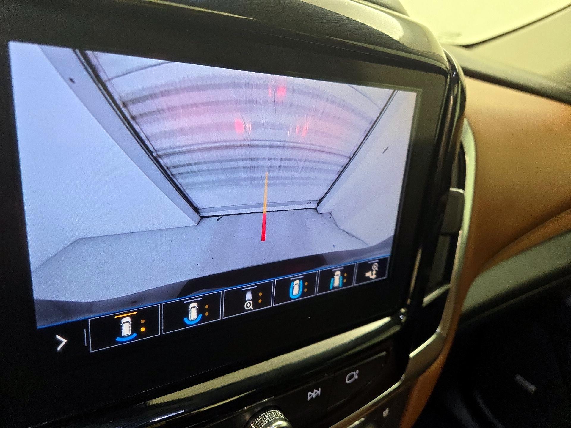 Thumbnail: 2020 Chevrolet Traverse - 14