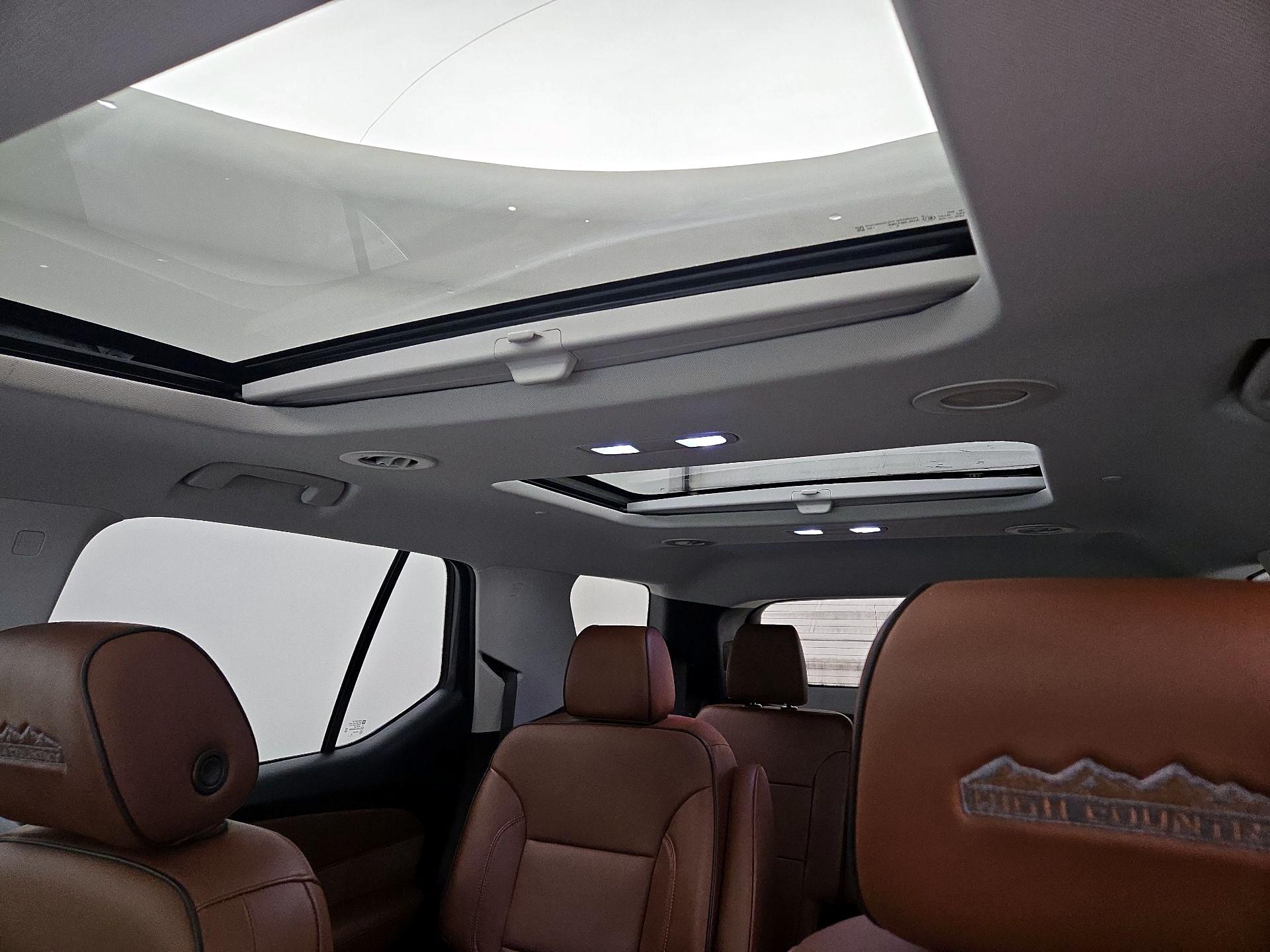 Thumbnail: 2020 Chevrolet Traverse - 19