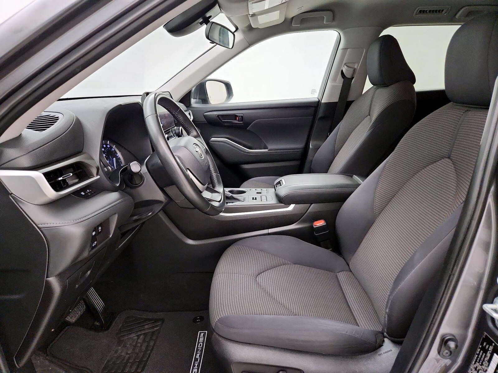 Power Seat(s) & Side Airbags