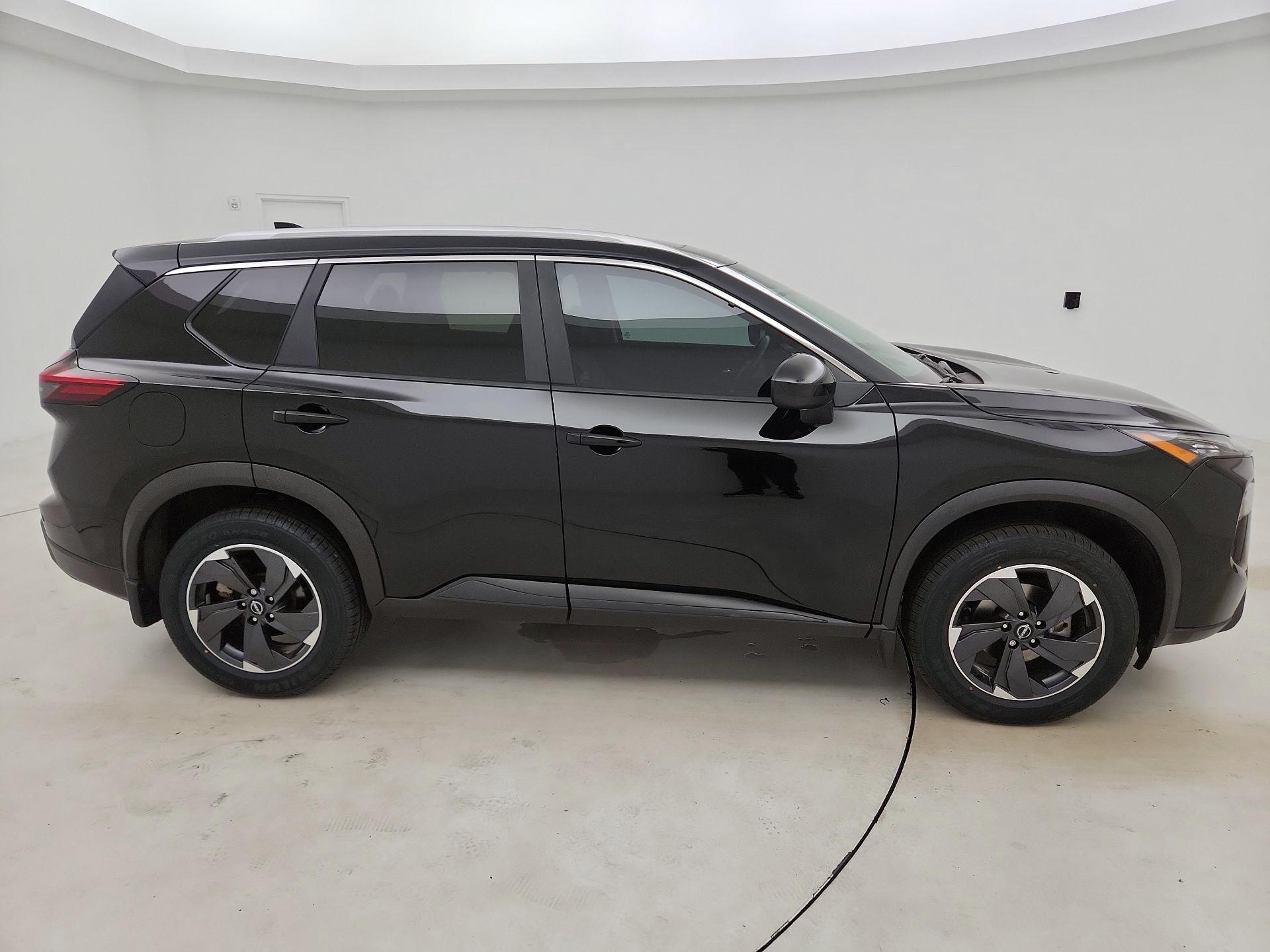 Thumbnail: 2024 Nissan Rogue - 4