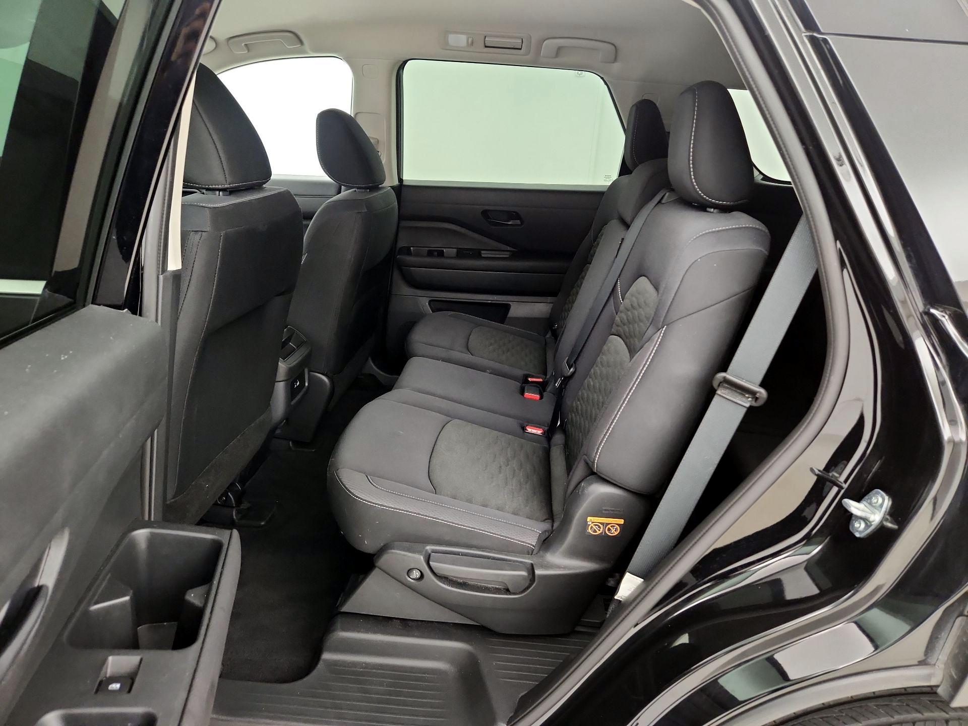 Thumbnail: 2024 Nissan Pathfinder - 19
