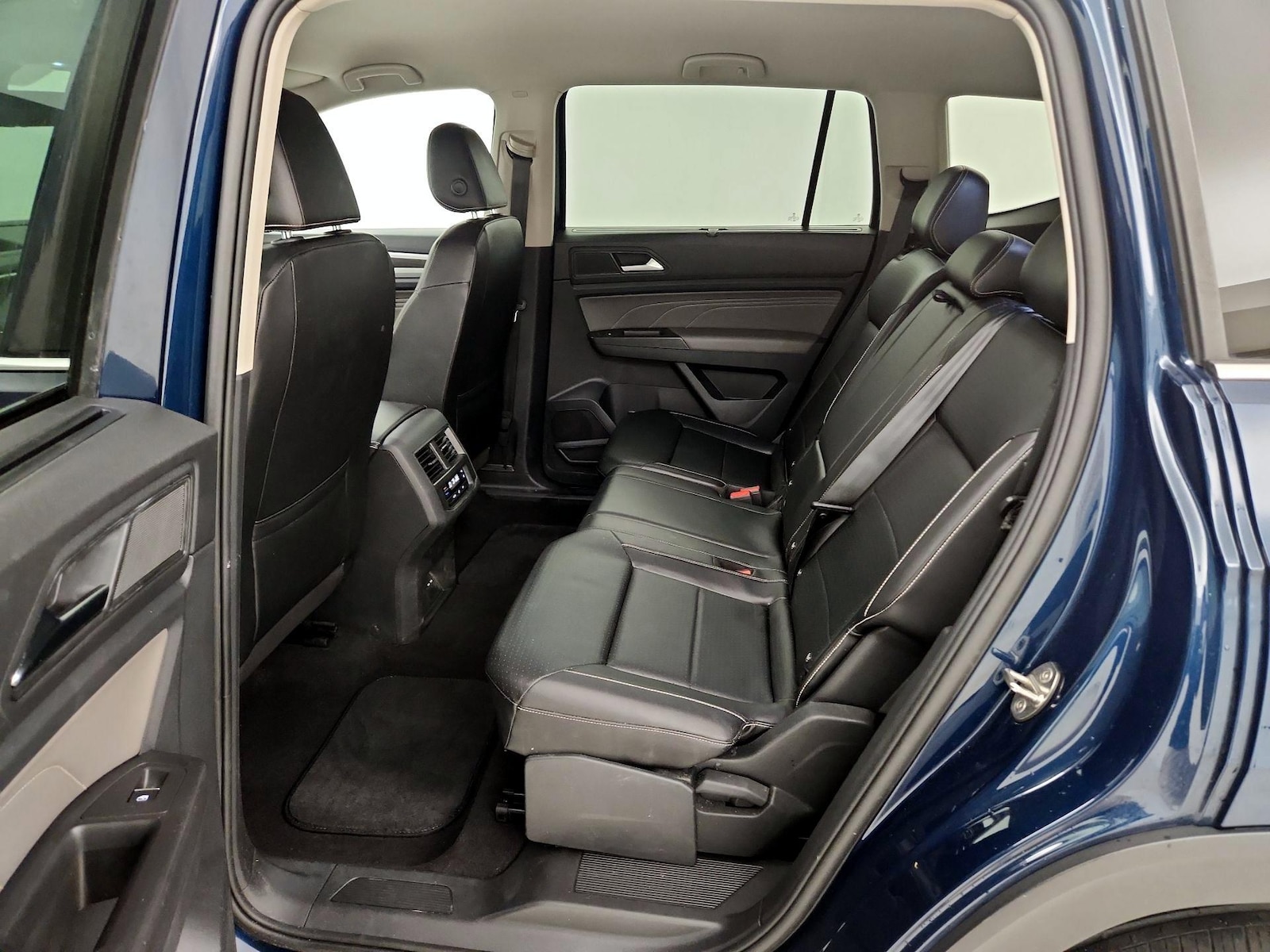 2022 Volkswagen Atlas SE w/Tech - Photo 20