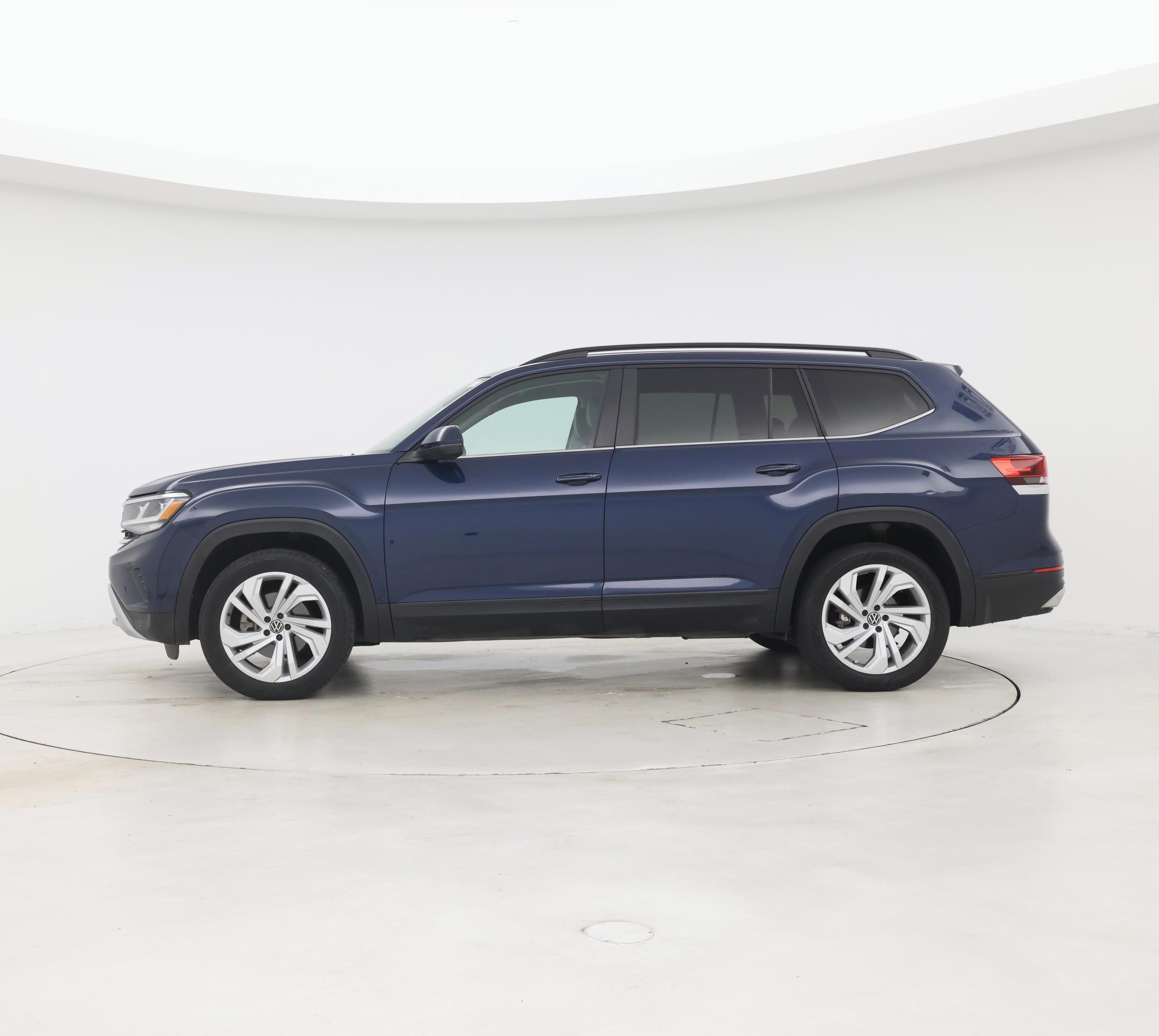 Thumbnail: 2022 Volkswagen Atlas - 3