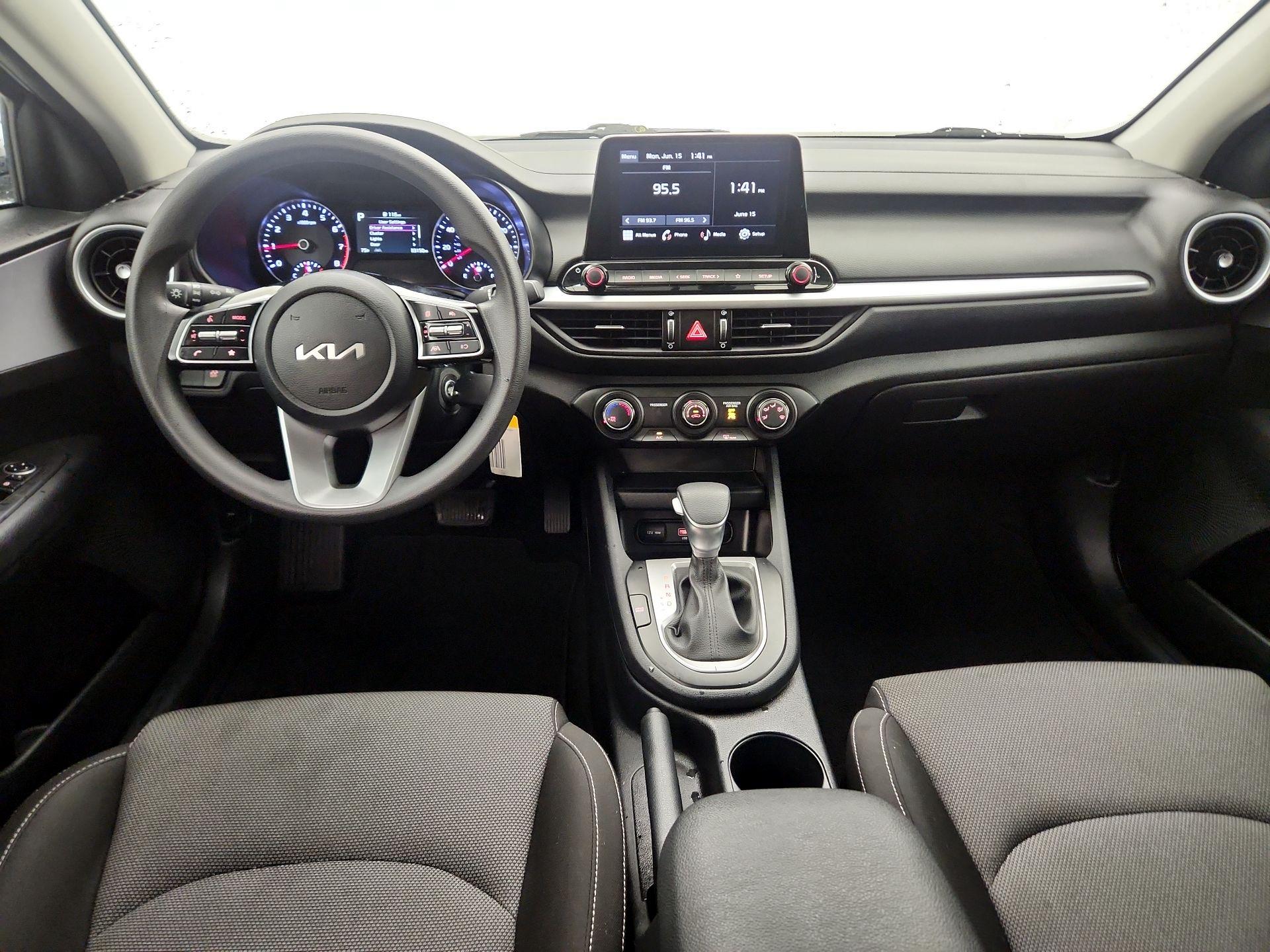 Thumbnail: 2024 Kia Forte - 9