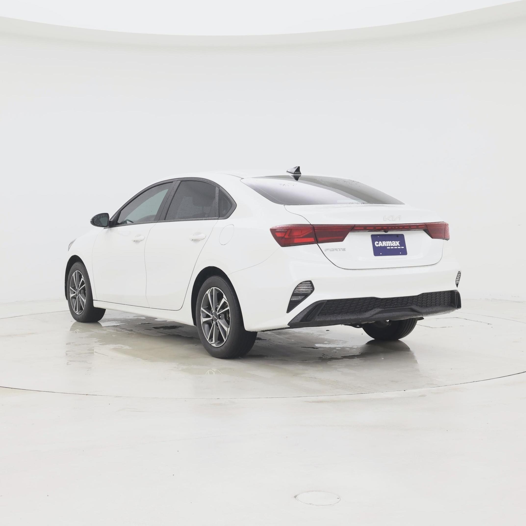 Thumbnail: 2024 Kia Forte - 2