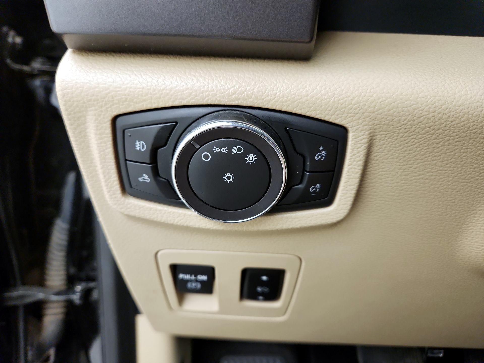 Thumbnail: 2019 Ford F-150 - 13