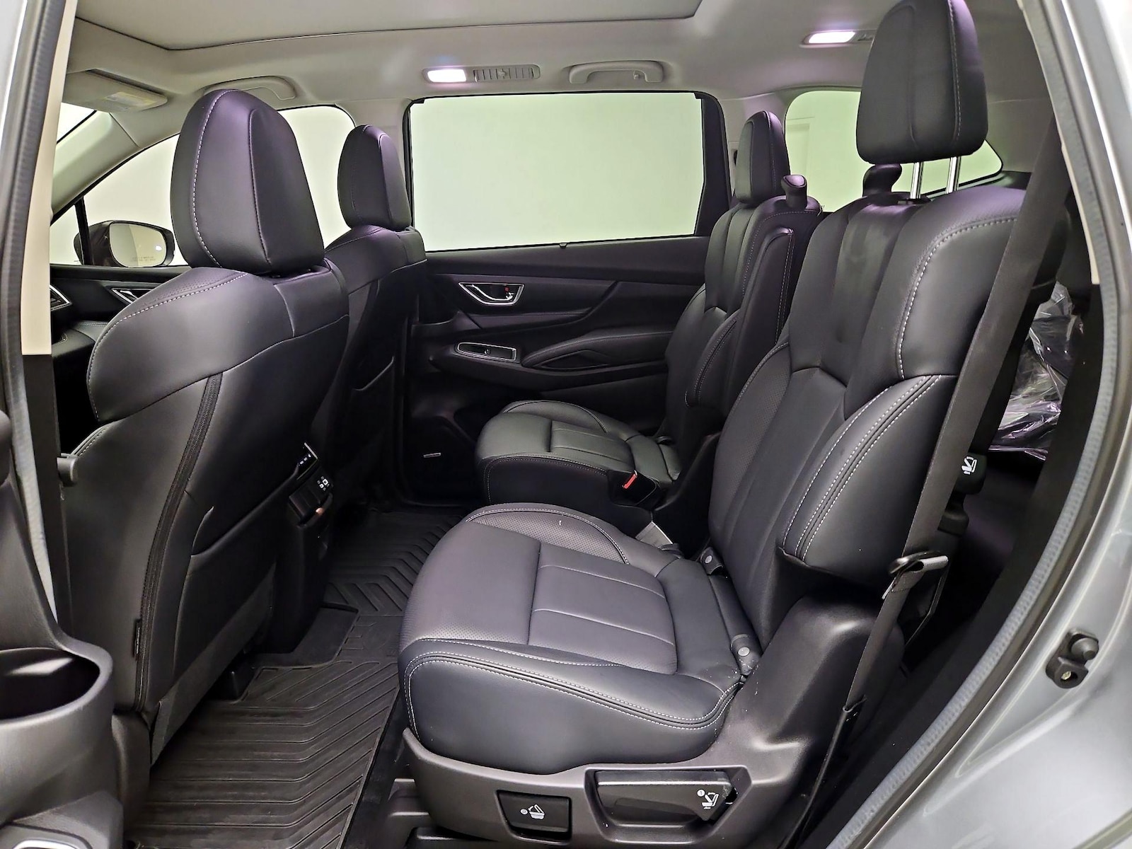 2024 Subaru Ascent Touring - Photo 18