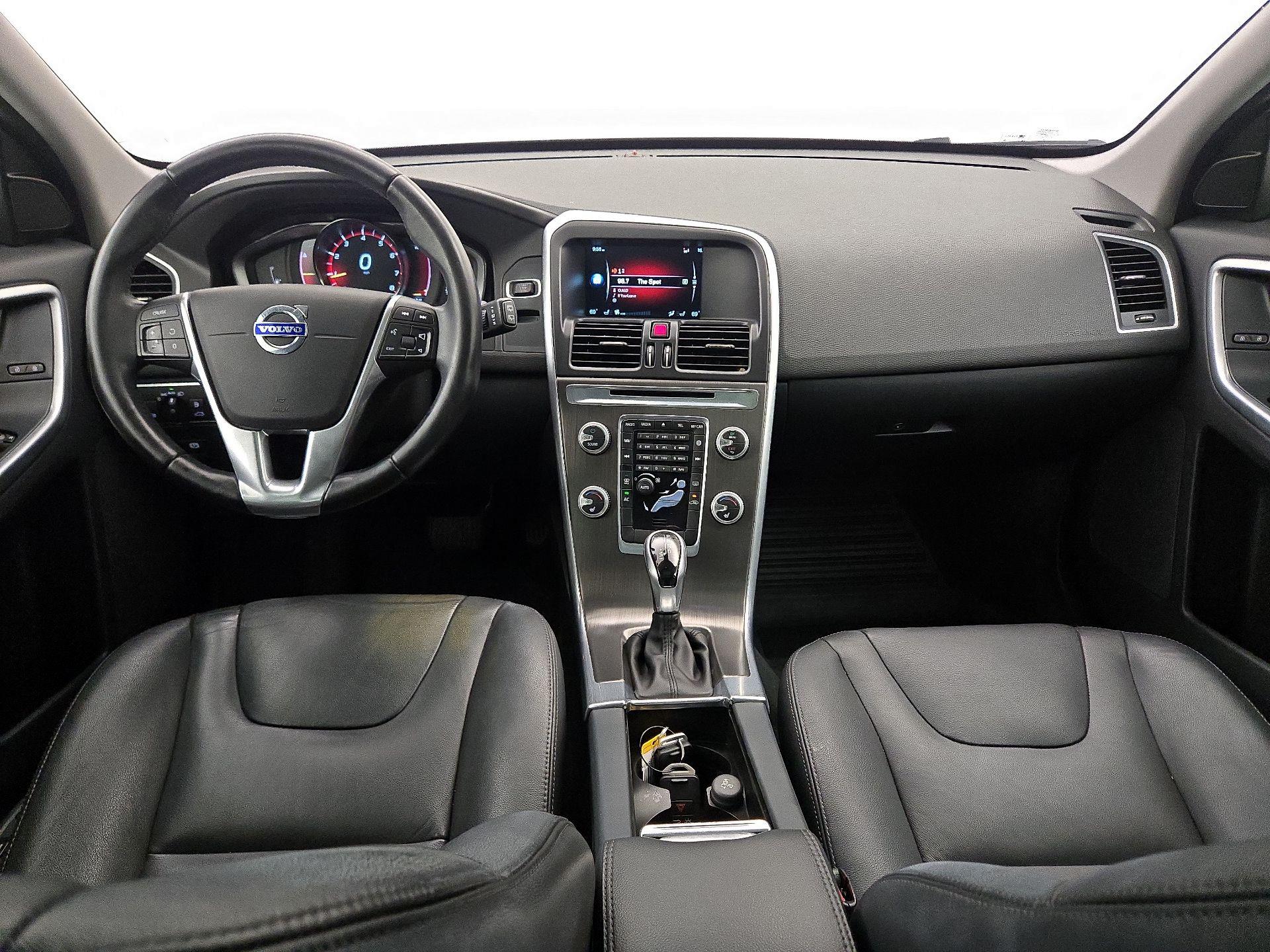 Thumbnail: 2015 Volvo XC60 - 9