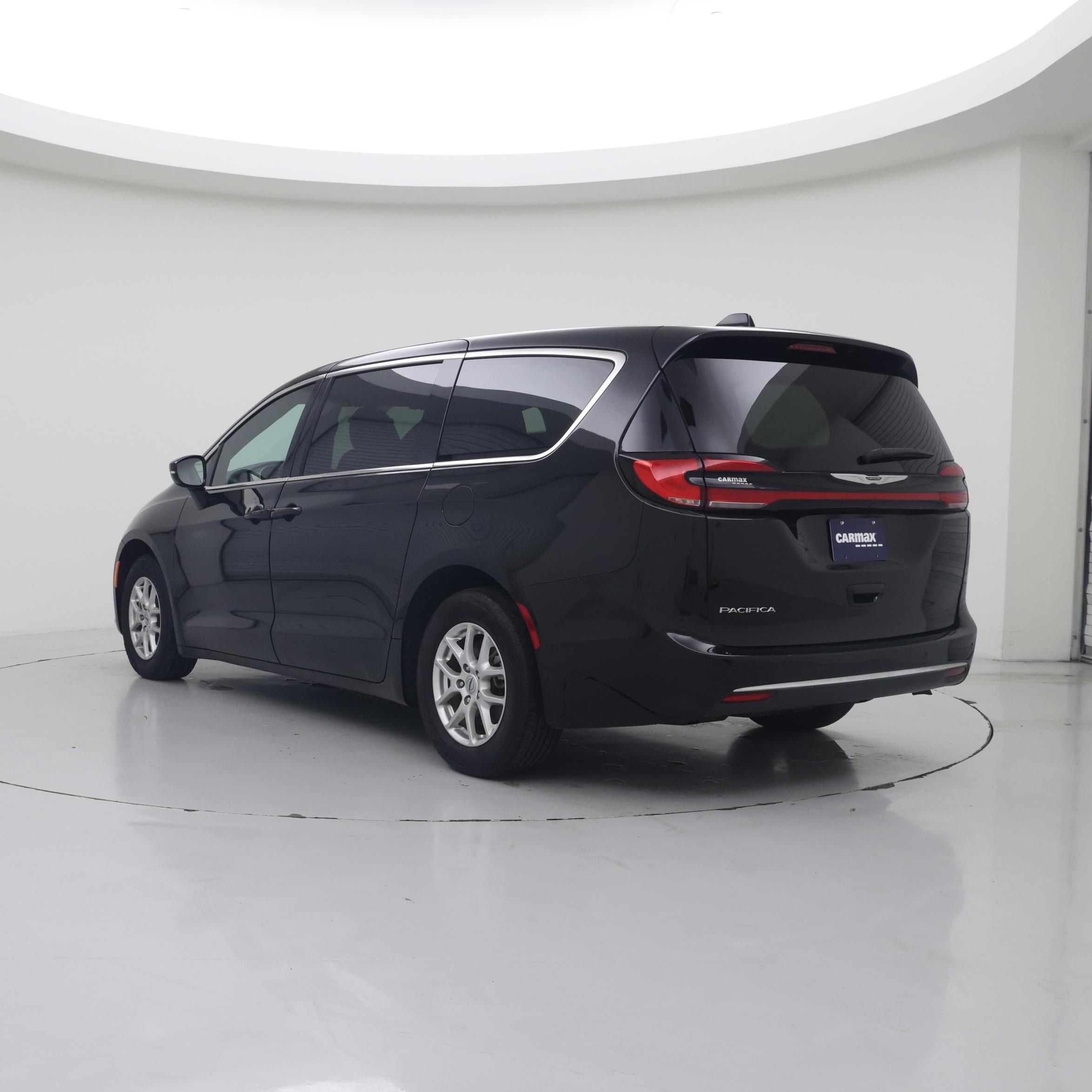 Thumbnail: 2025 Chrysler Pacifica - 2