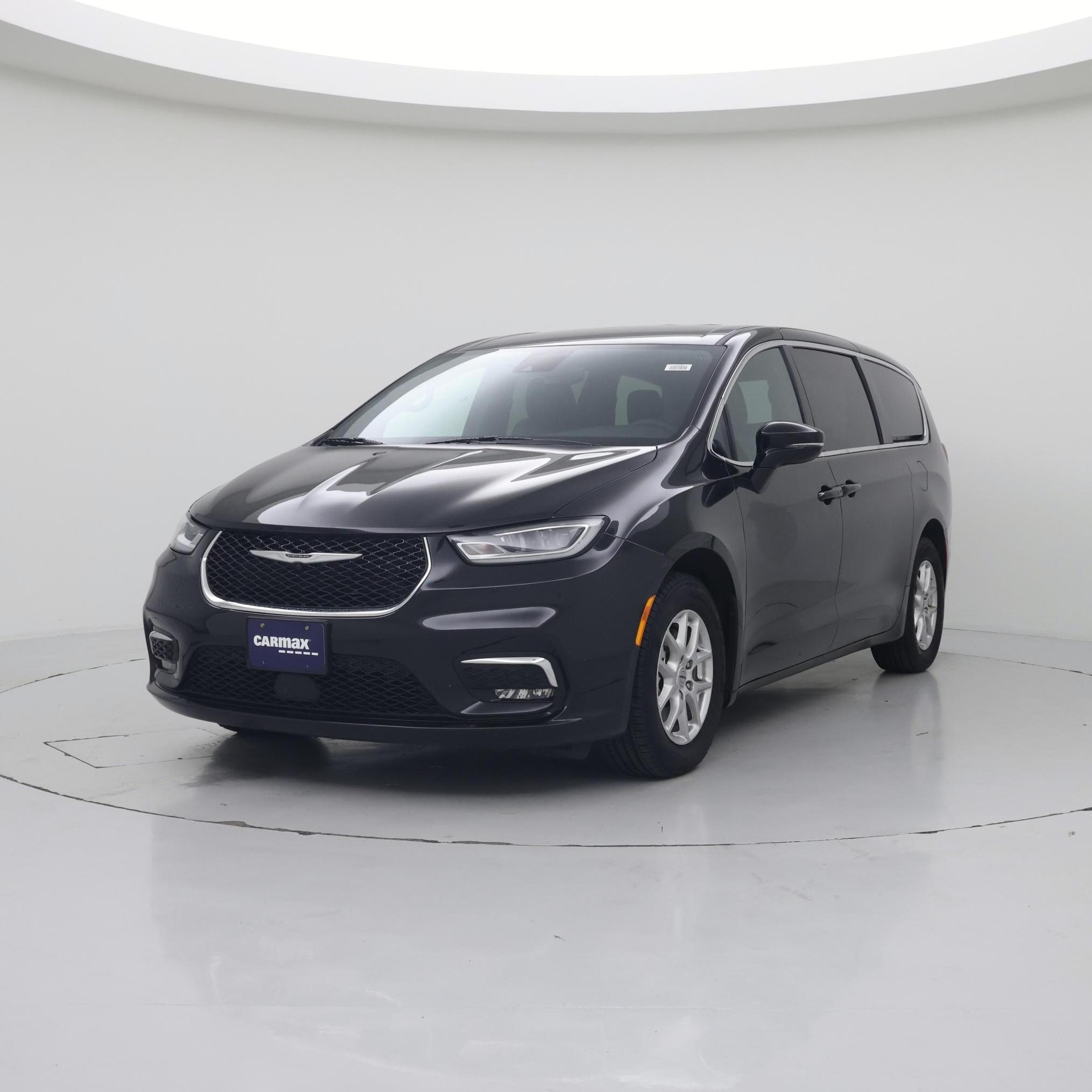 Thumbnail: 2025 Chrysler Pacifica - 4