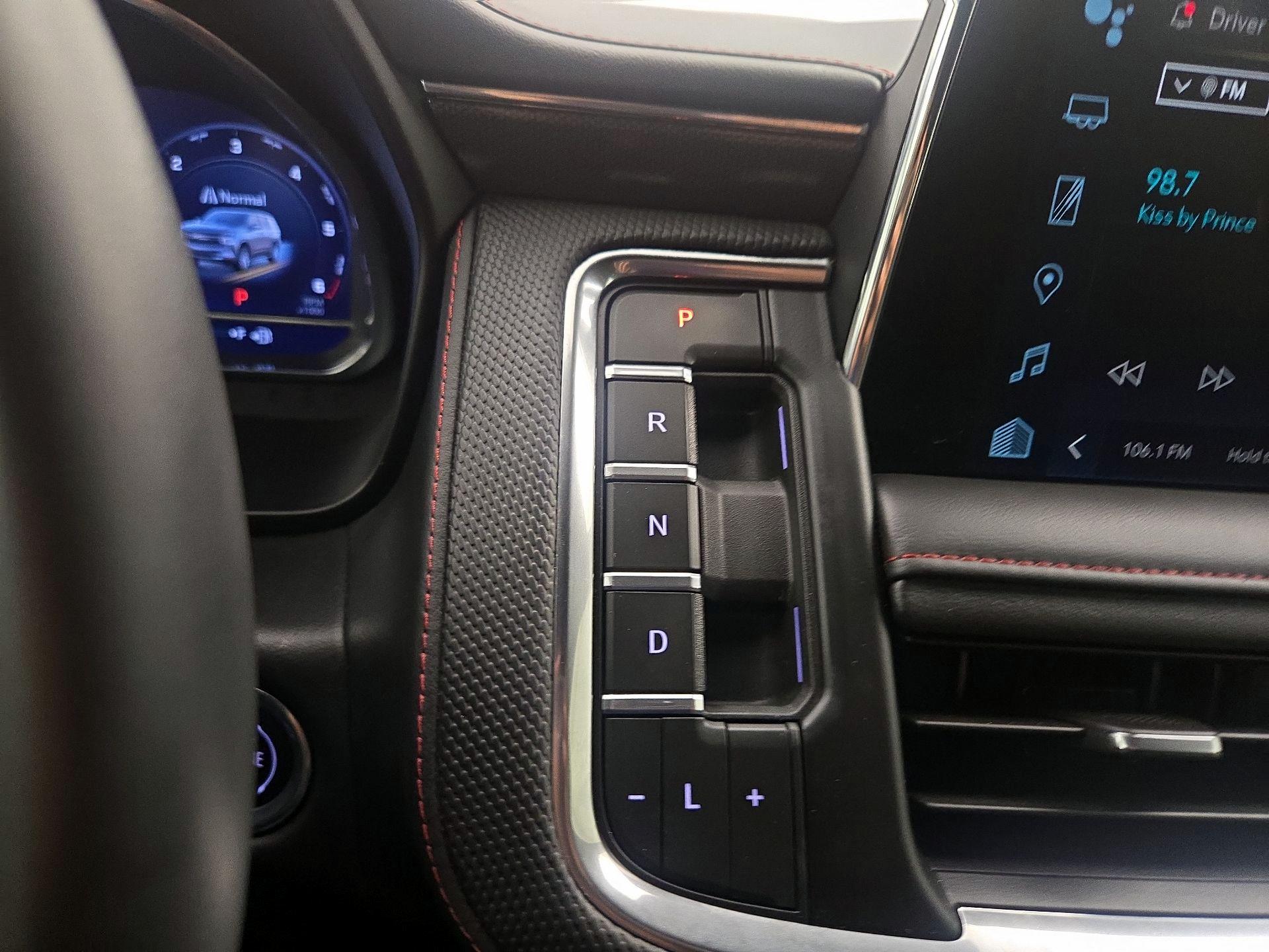 Thumbnail: 2023 Chevrolet Tahoe - 18