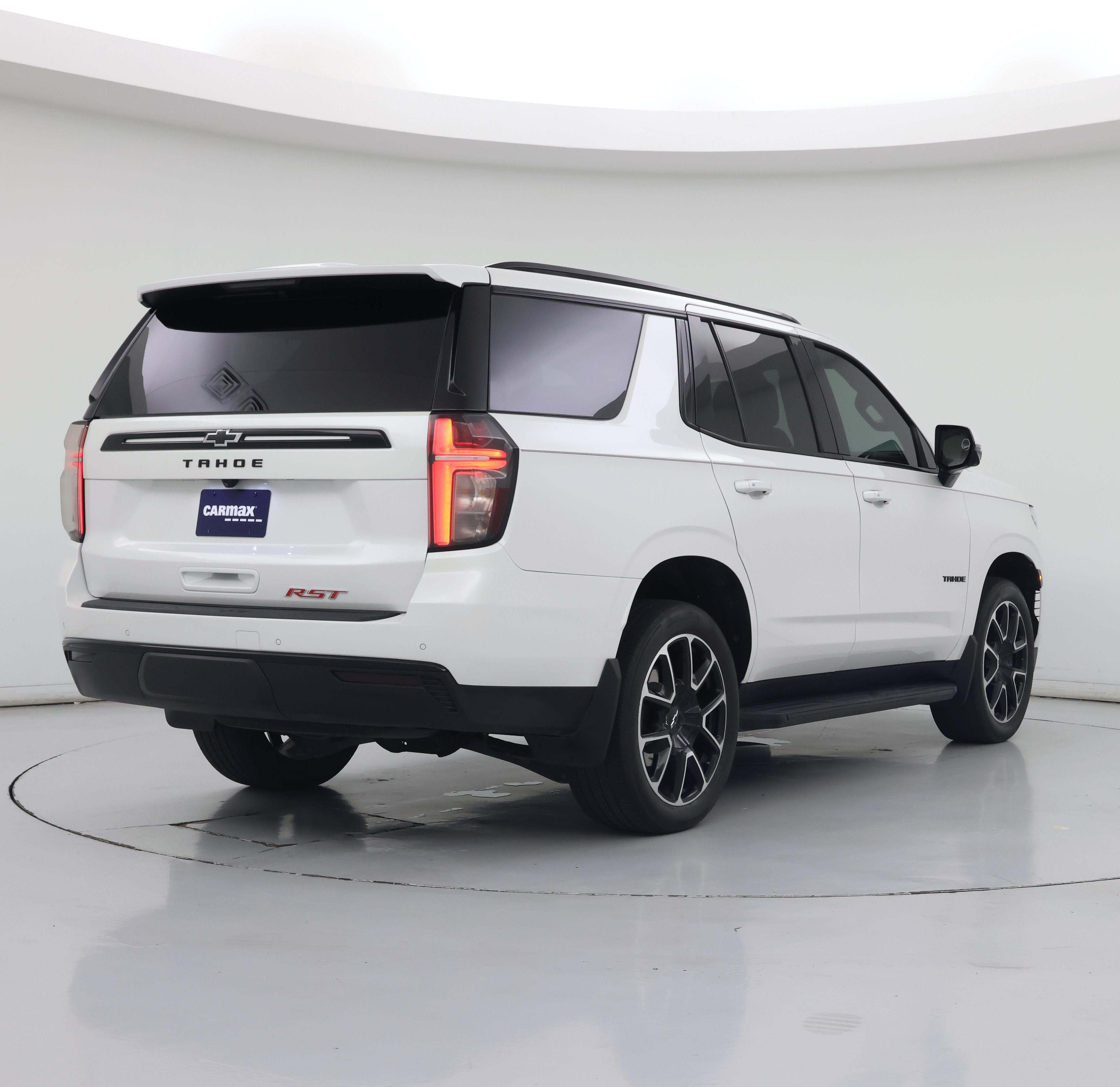 Thumbnail: 2023 Chevrolet Tahoe - 8