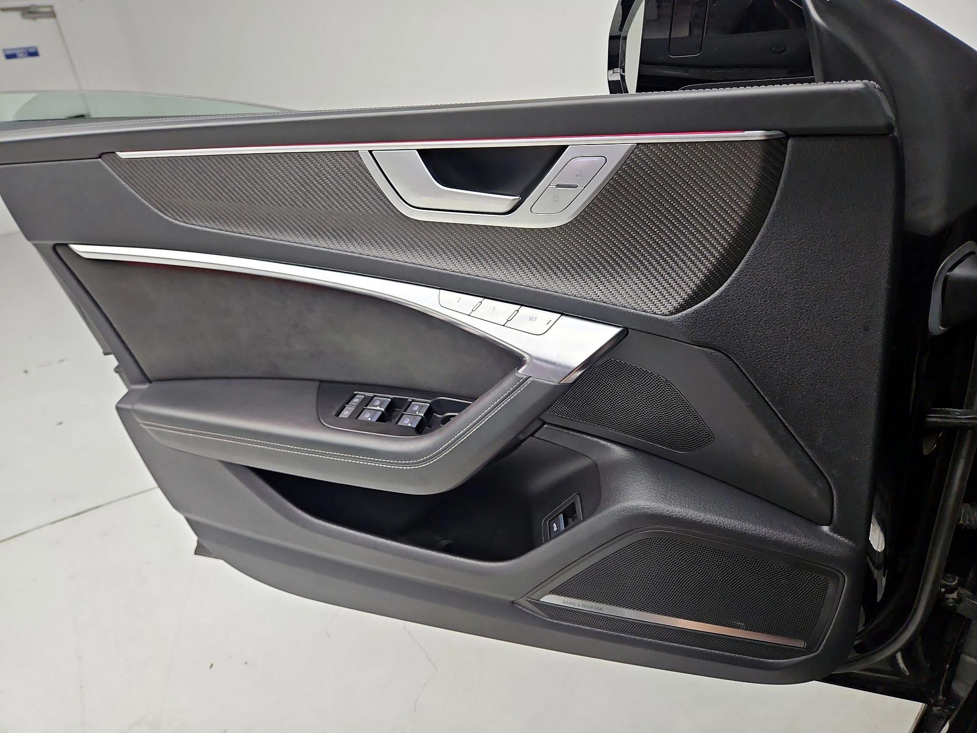 Thumbnail: 2022 Audi S7 - 12