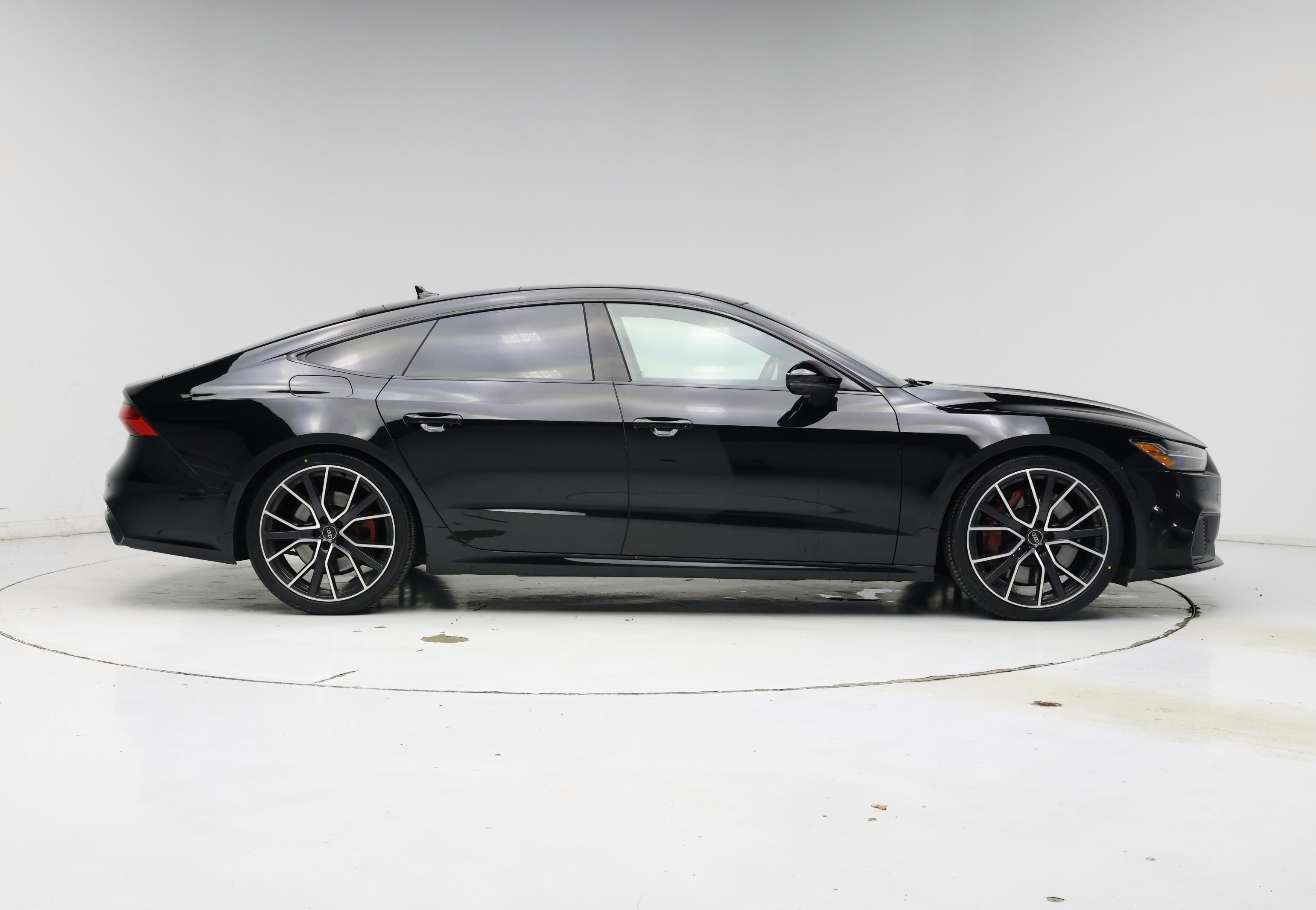 Thumbnail: 2022 Audi S7 - 7