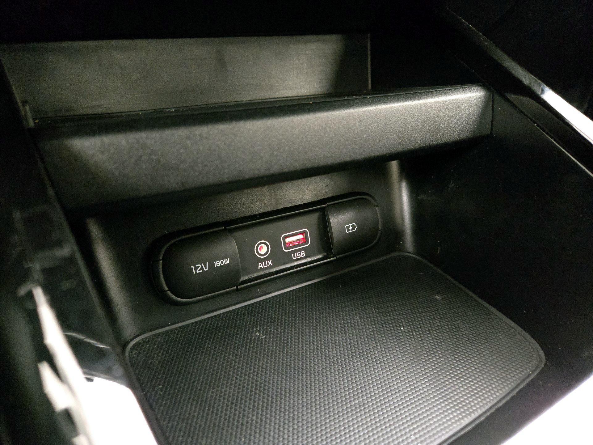 Thumbnail: 2019 Kia Forte - 18