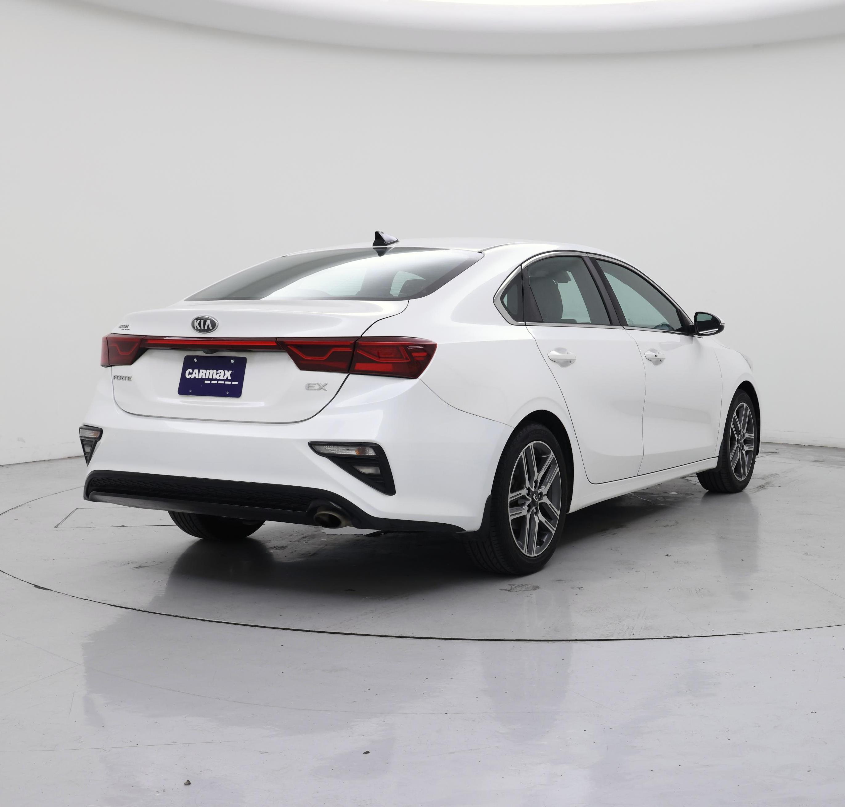 Thumbnail: 2019 Kia Forte - 8