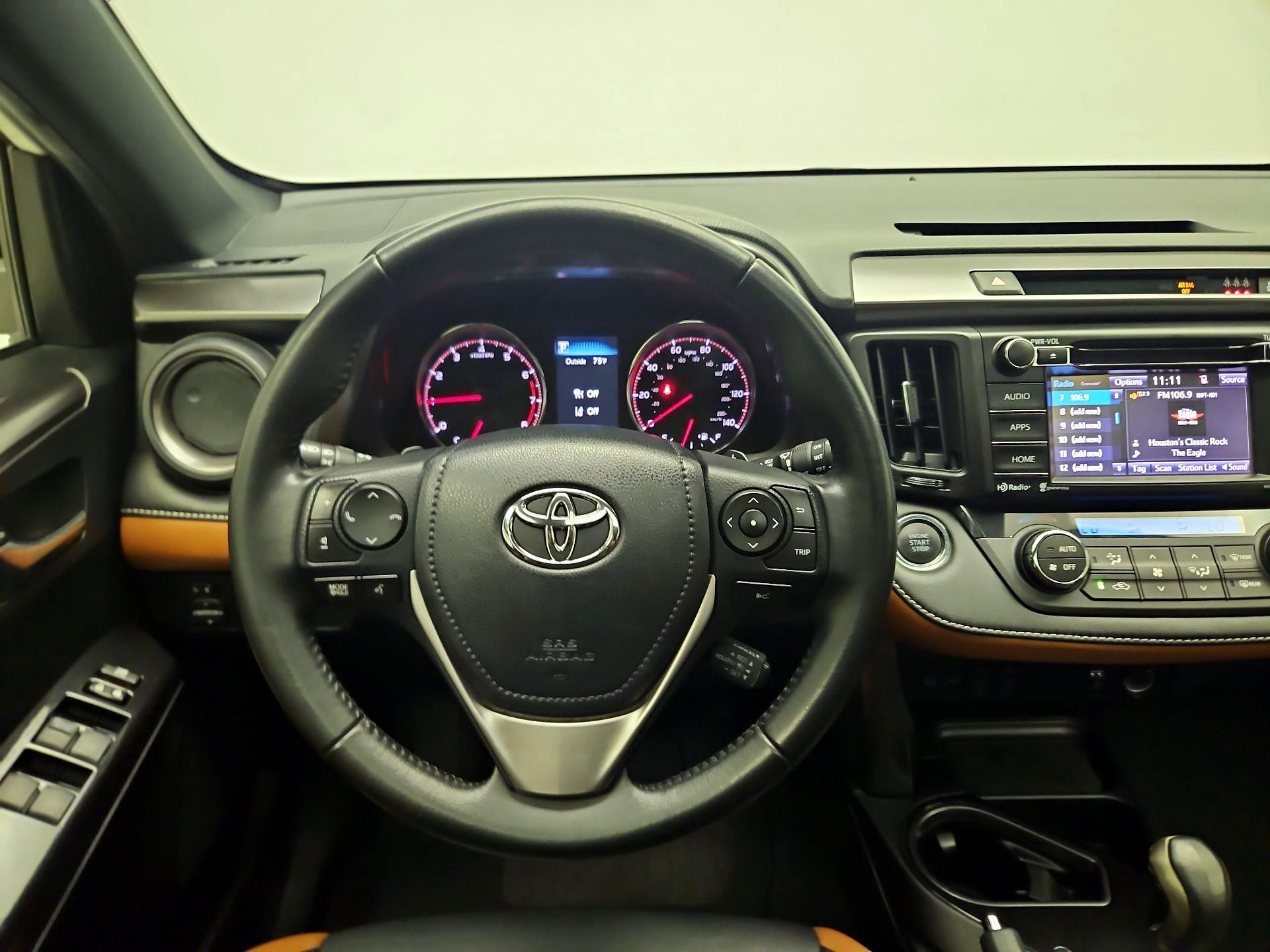 Thumbnail: 2017 Toyota RAV4 - 10