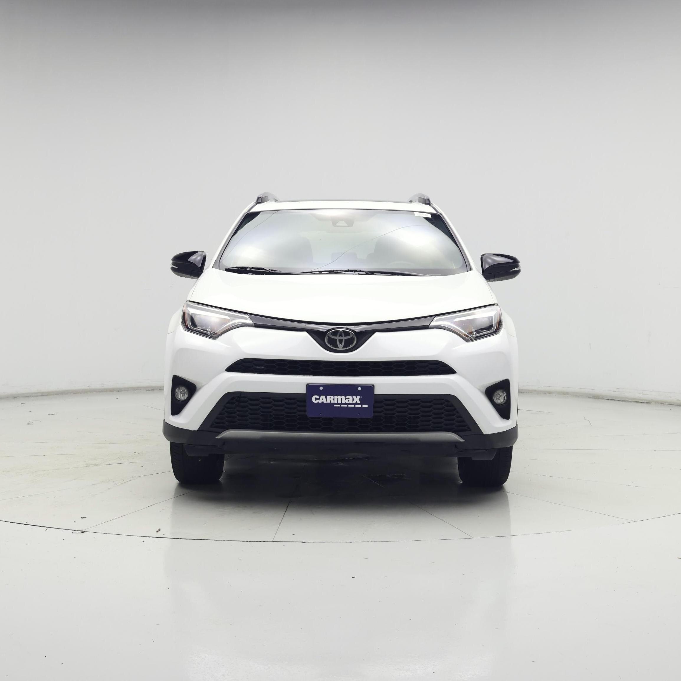 Thumbnail: 2017 Toyota RAV4 - 5