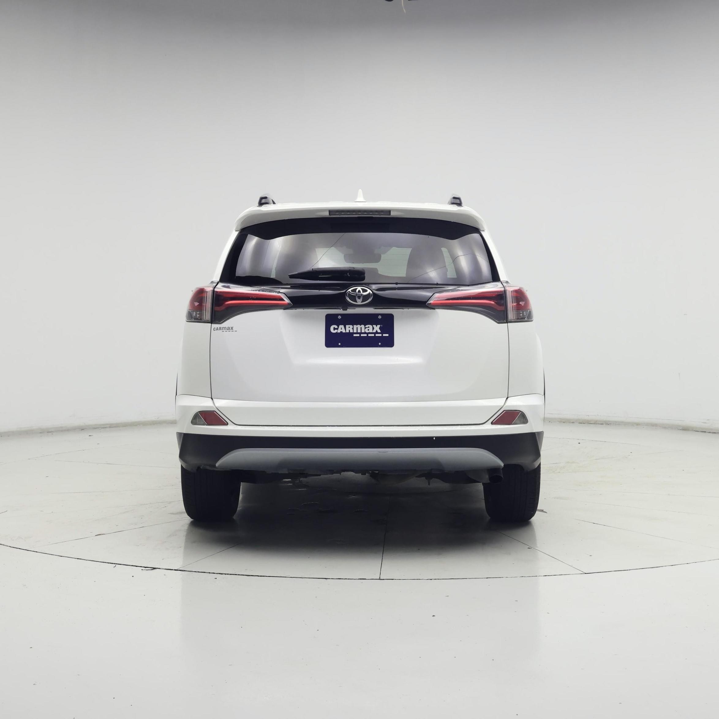 Thumbnail: 2017 Toyota RAV4 - 6