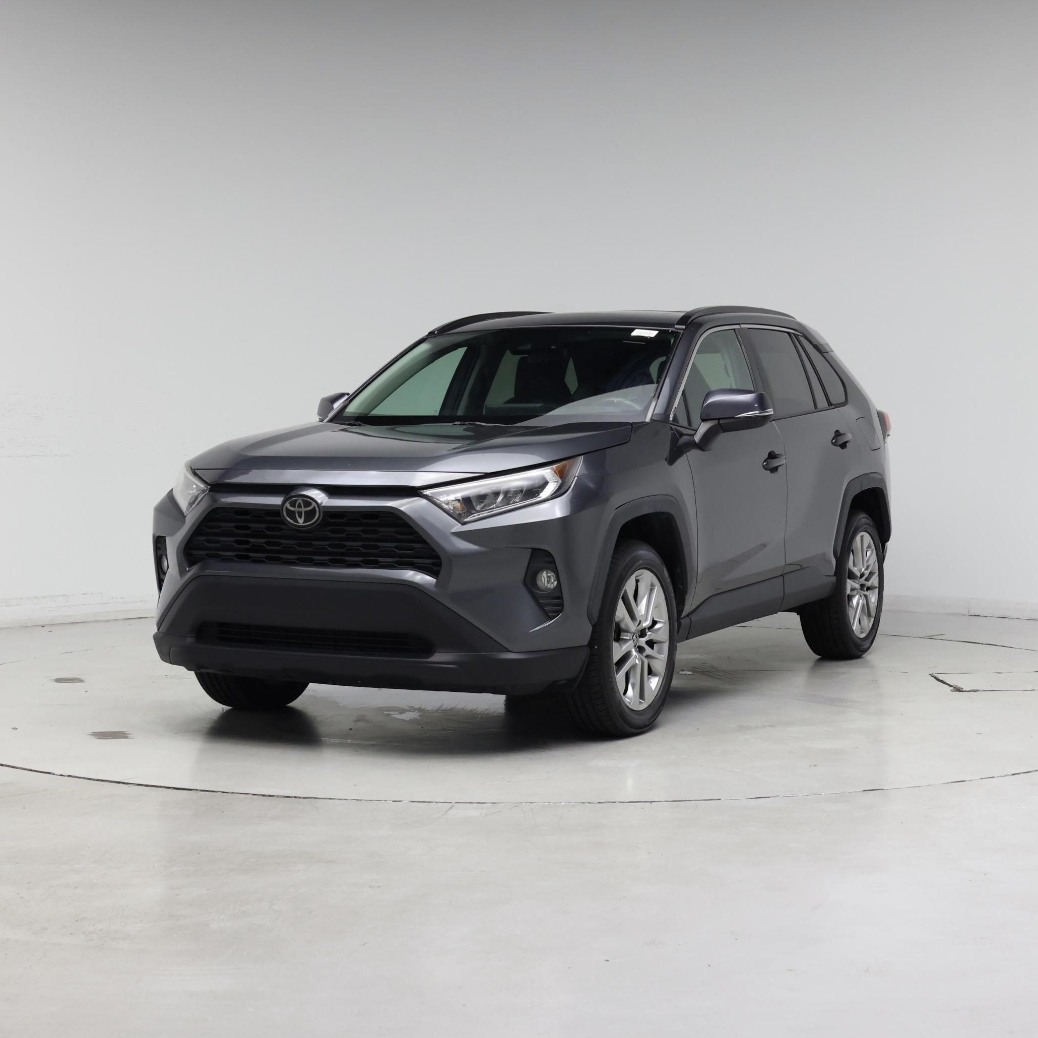 Thumbnail: 2021 Toyota RAV4 - 4