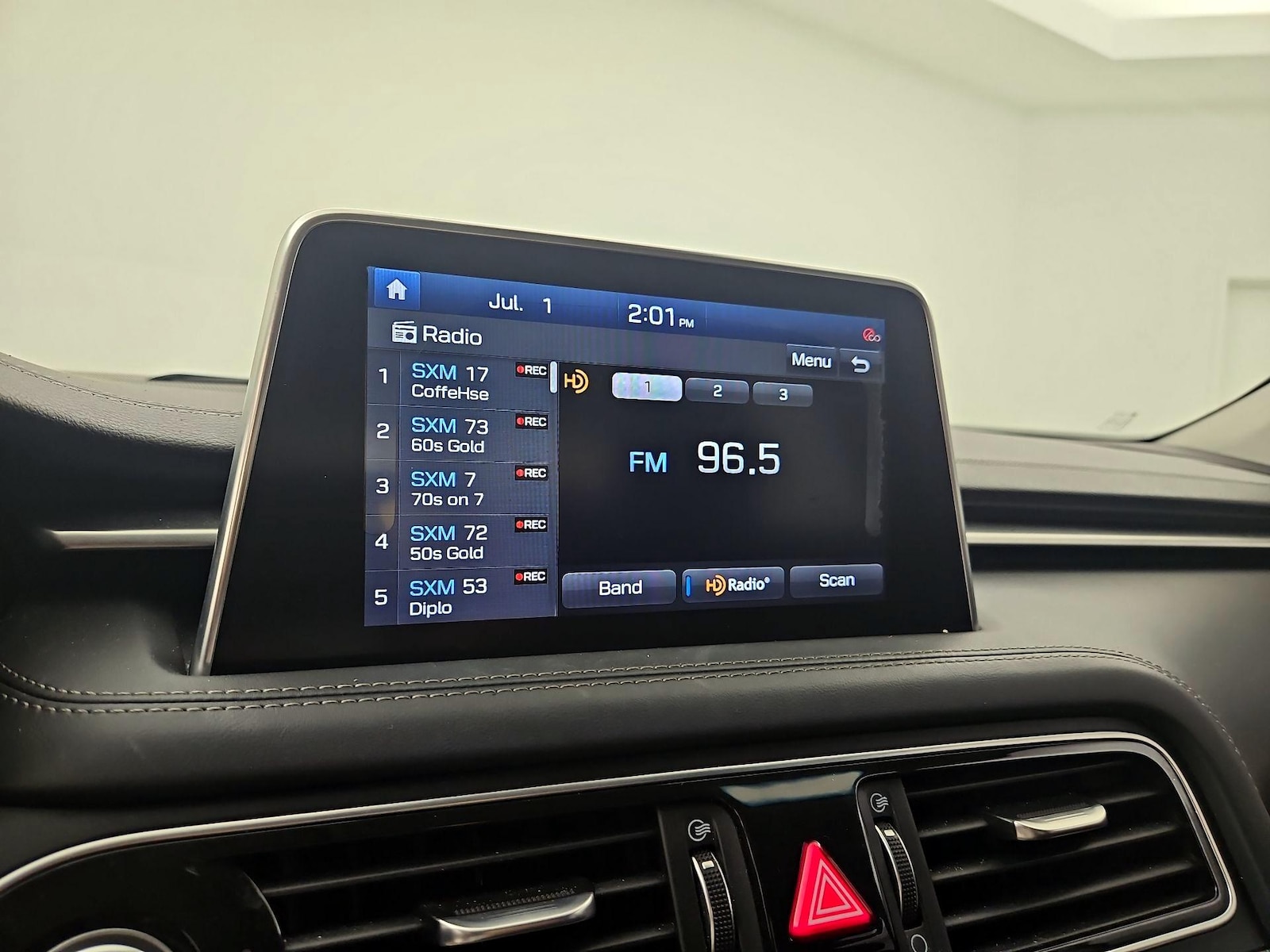 2020 GENESIS G70 Standard - Photo 16