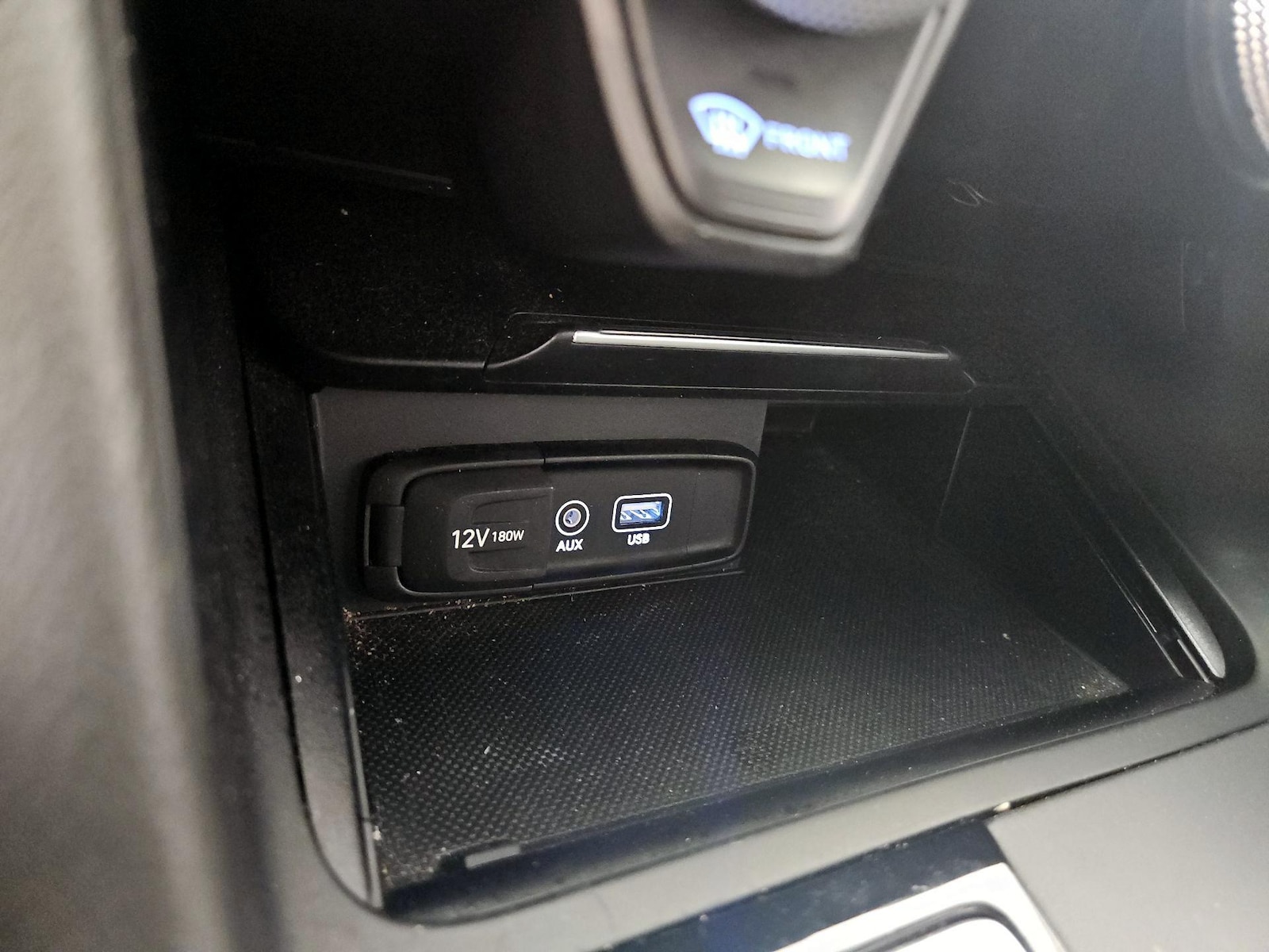 2020 GENESIS G70 Standard - Photo 19