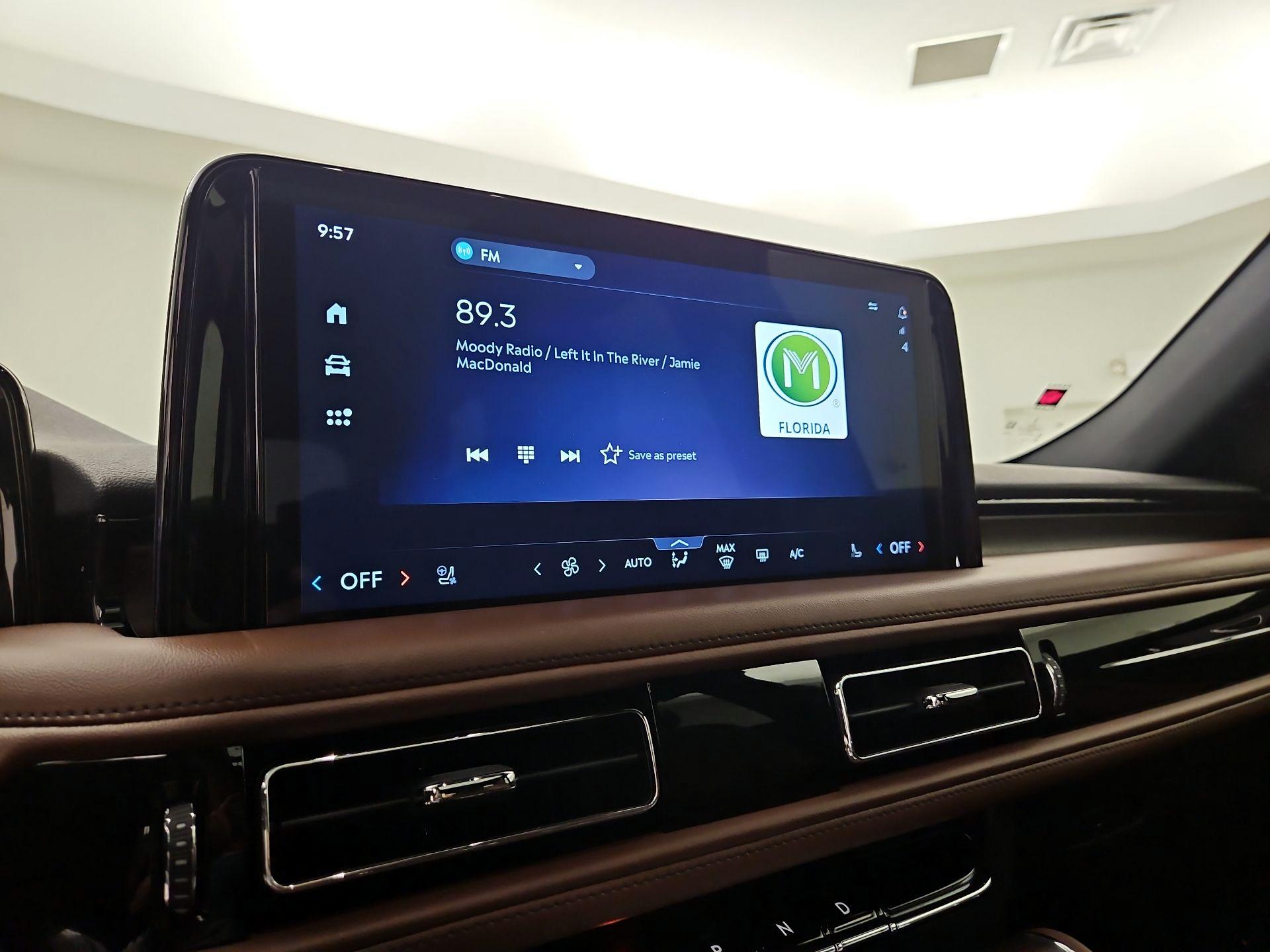 Thumbnail: 2025 Lincoln Aviator - 14