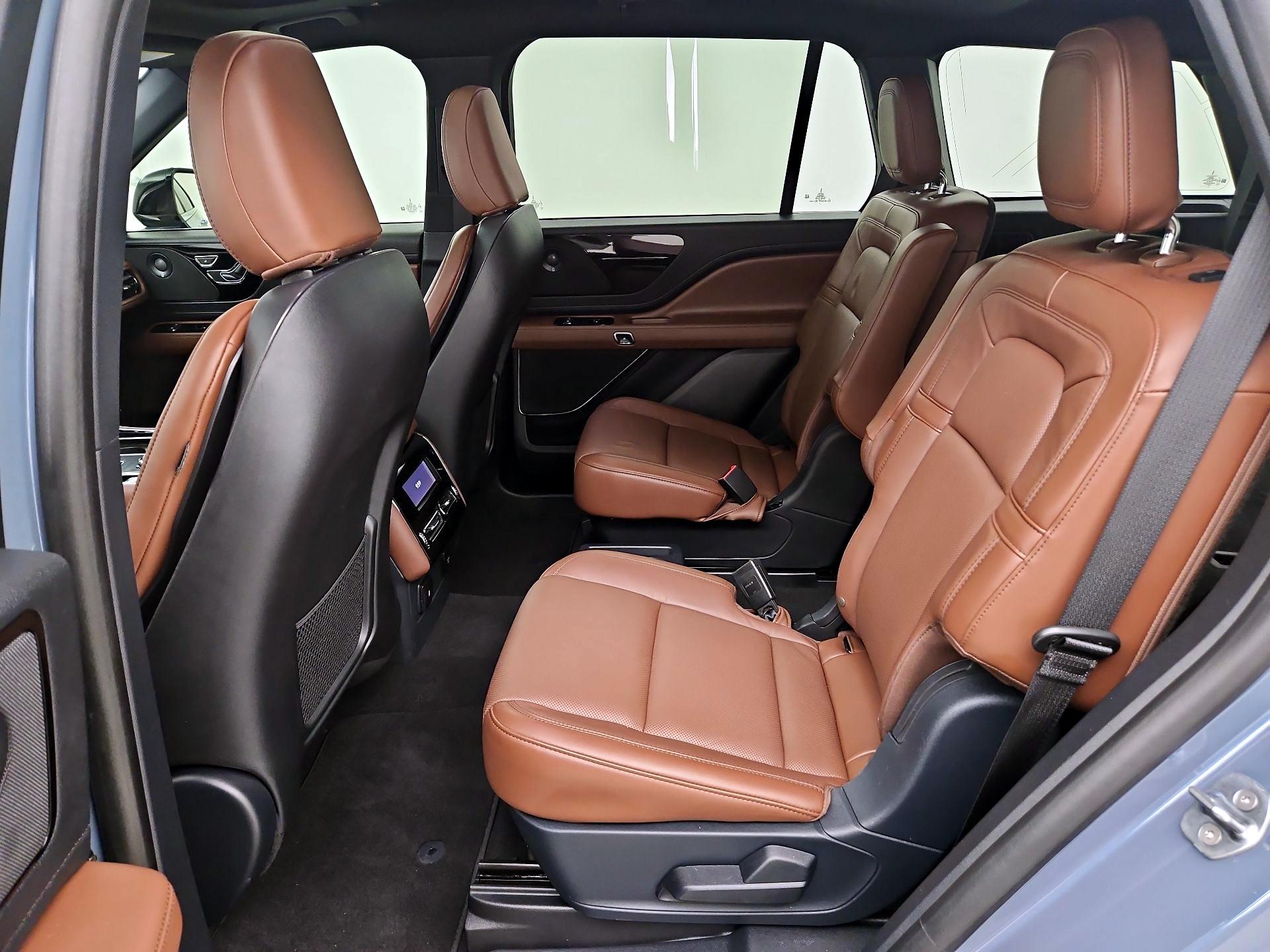Thumbnail: 2025 Lincoln Aviator - 19
