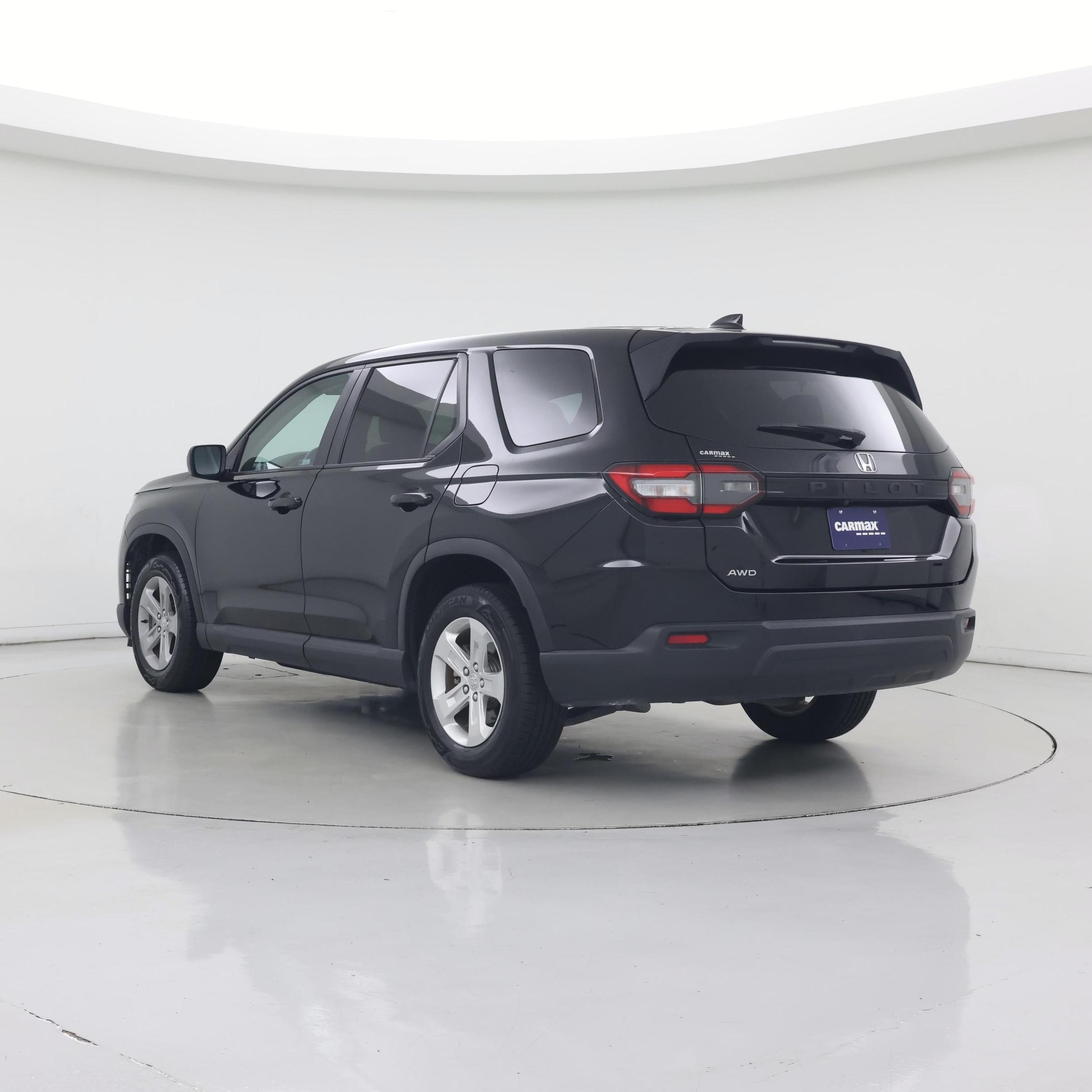 Thumbnail: 2023 Honda Pilot - 2