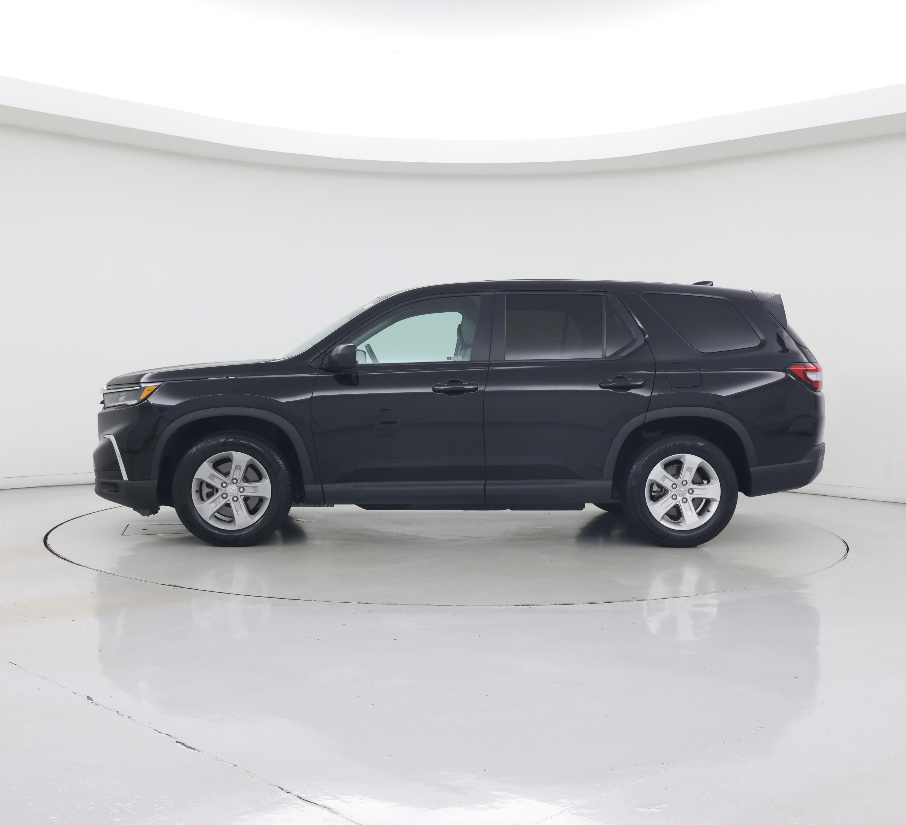 Thumbnail: 2023 Honda Pilot - 3