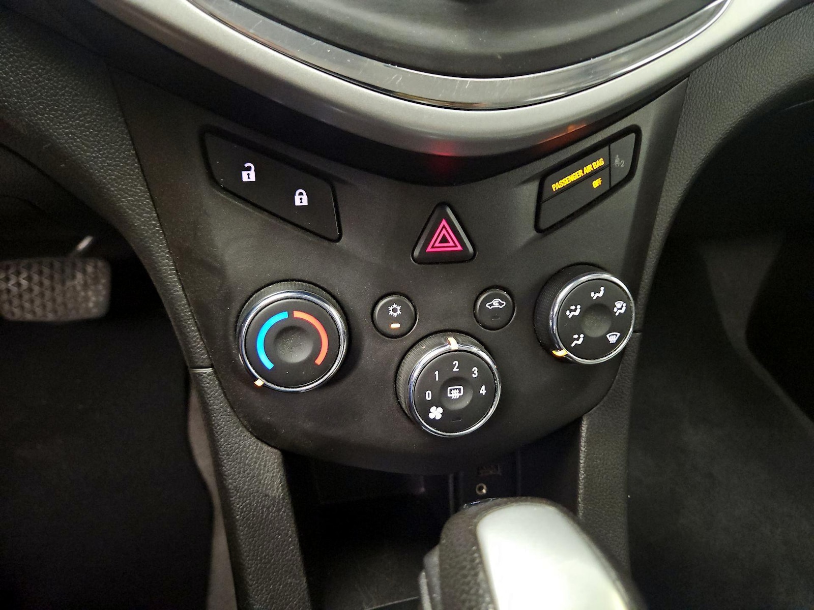 2020 Chevrolet Sonic LT, photo 17