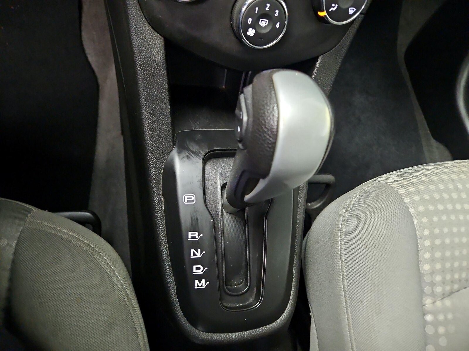 2020 Chevrolet Sonic LT, photo 18