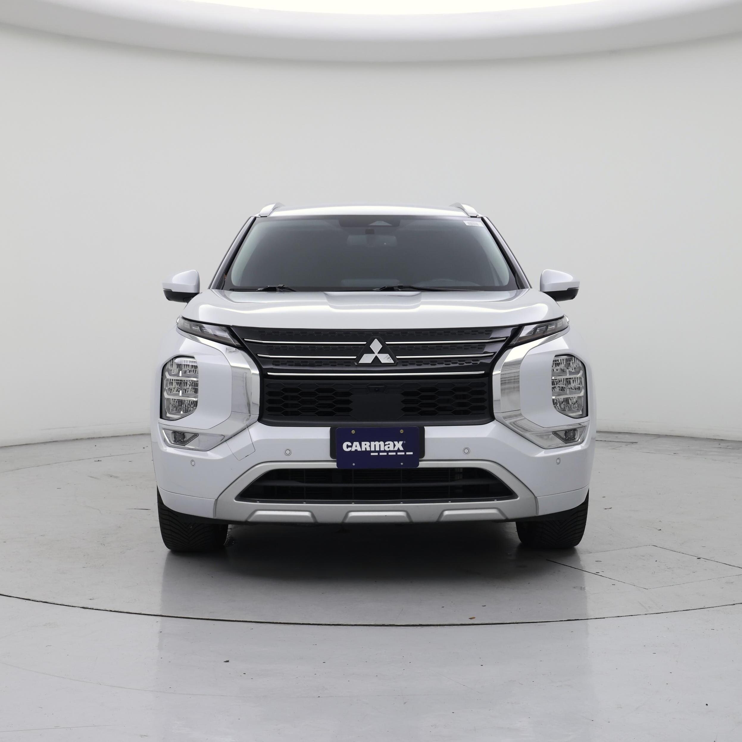 Thumbnail: 2023 Mitsubishi Outlander - 5