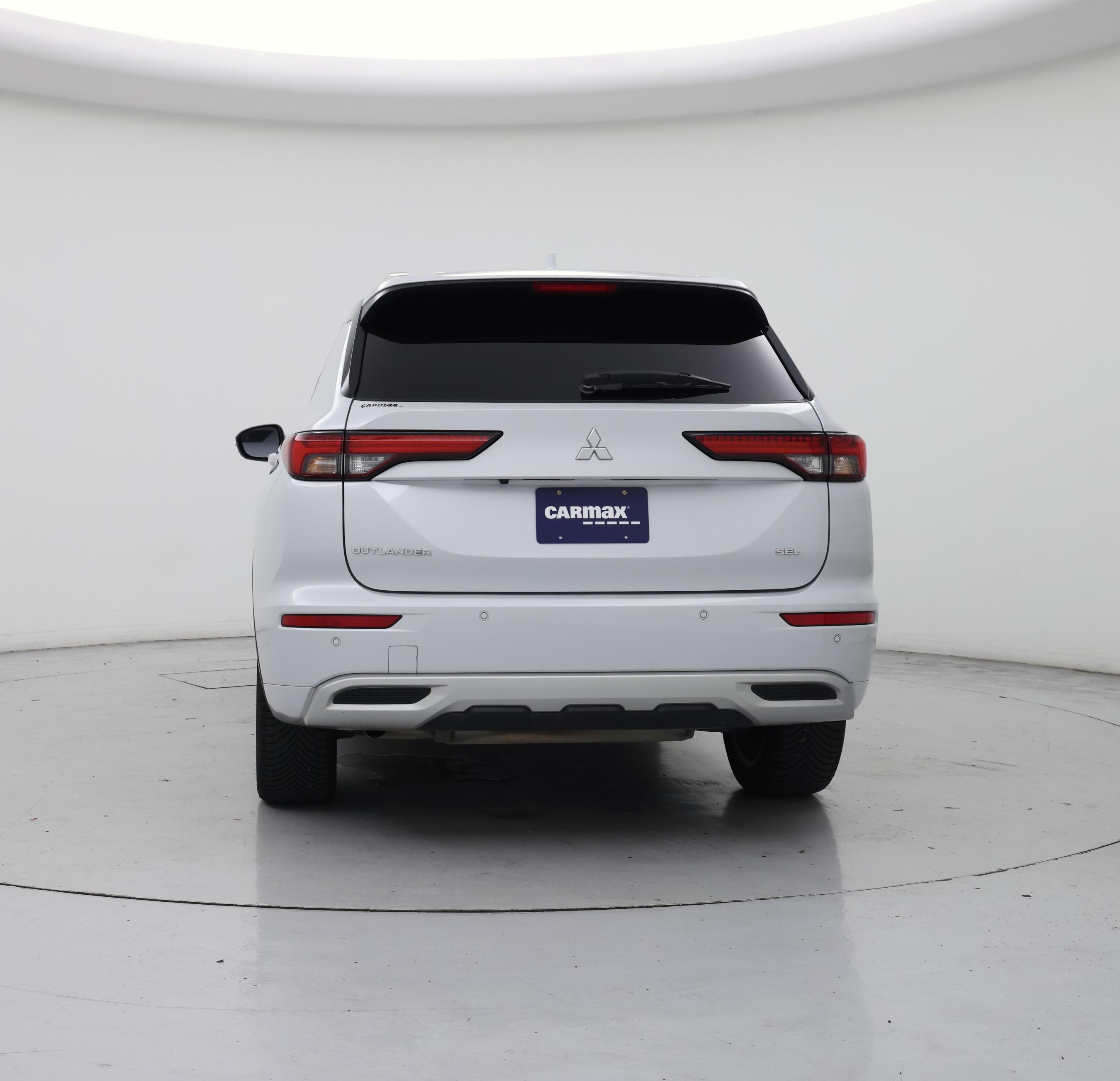 Thumbnail: 2023 Mitsubishi Outlander - 6