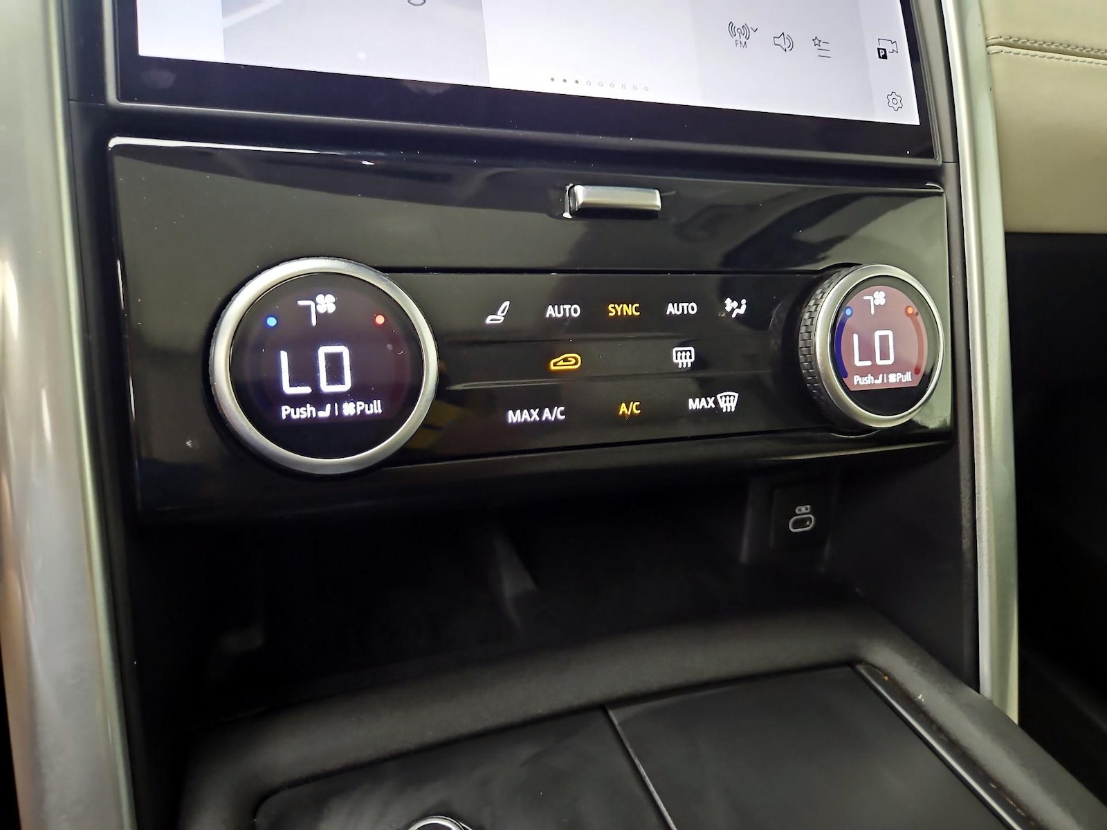2025 Land Rover Discovery S - Photo 18