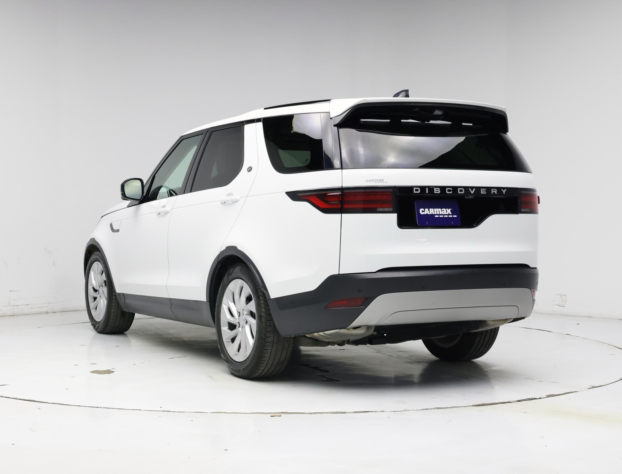 Thumbnail: 2025 Land Rover Discovery - 2