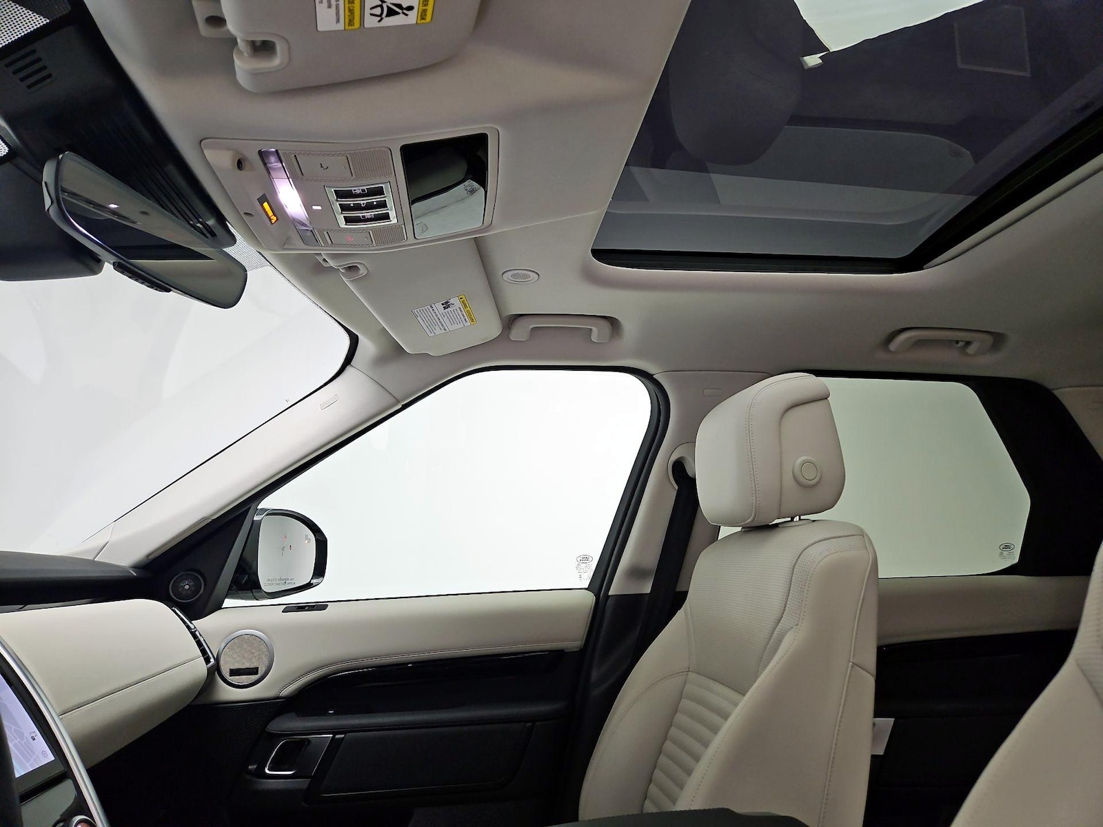 2025 Land Rover Discovery S - Photo 21
