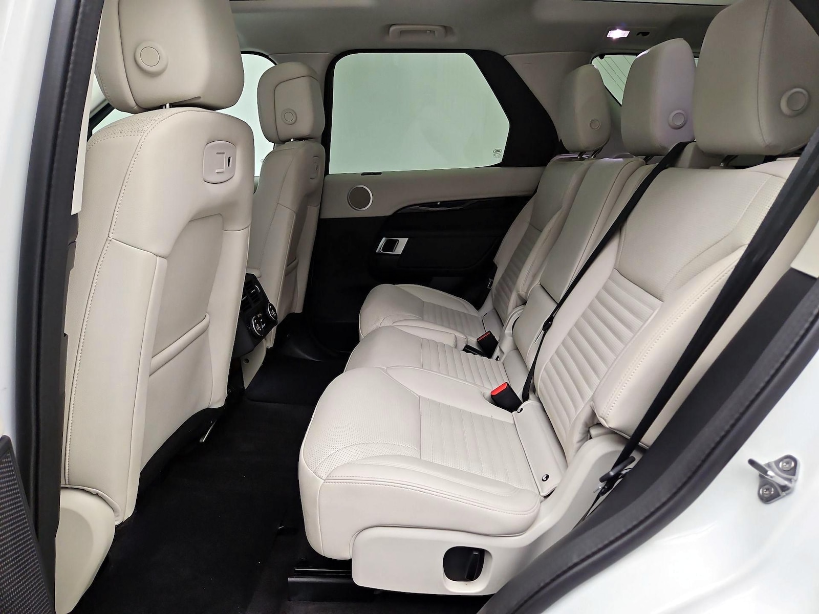 2025 Land Rover Discovery S - Photo 22