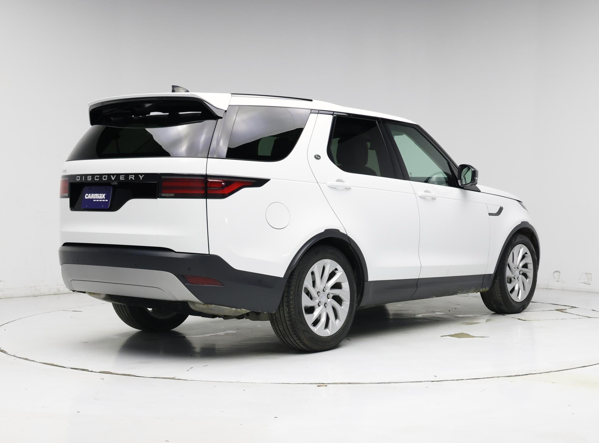 Thumbnail: 2025 Land Rover Discovery - 8