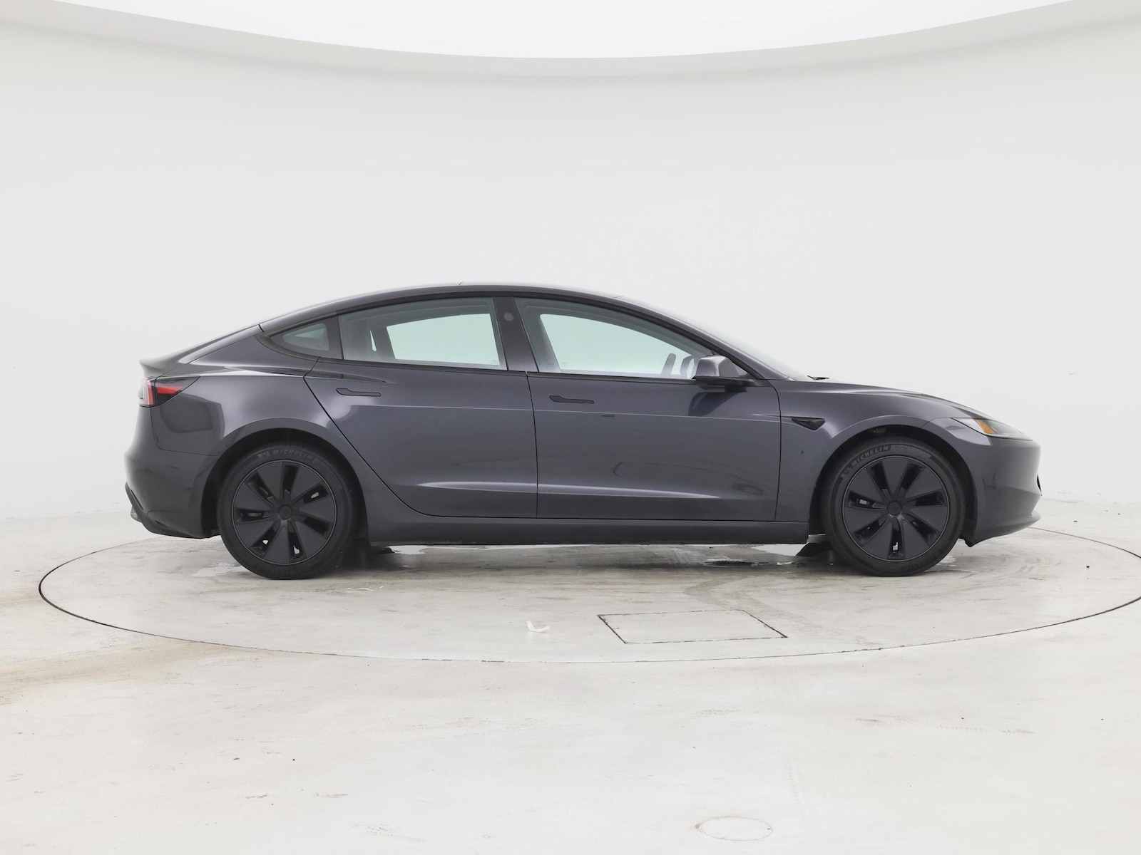 2025 Tesla Model 3 Long Range - Photo 8