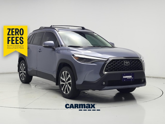 Gray 2022 Toyota Corolla Cross XLE FWD SUV / Crossover Front-Wheel Drive Automatic