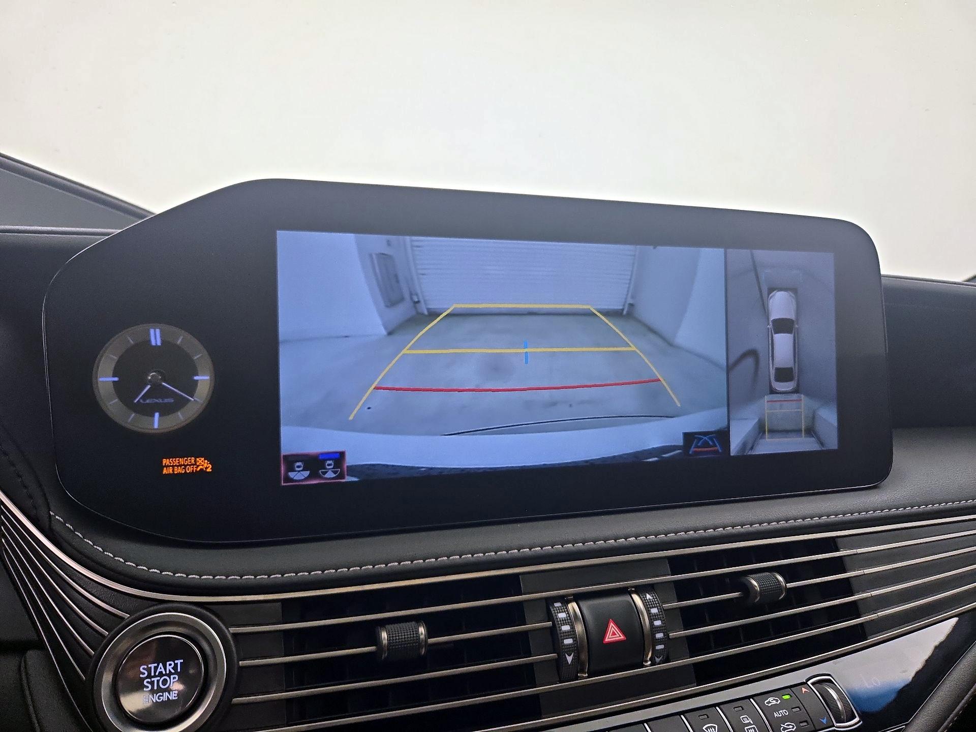 Thumbnail: 2022 Lexus LS - 15