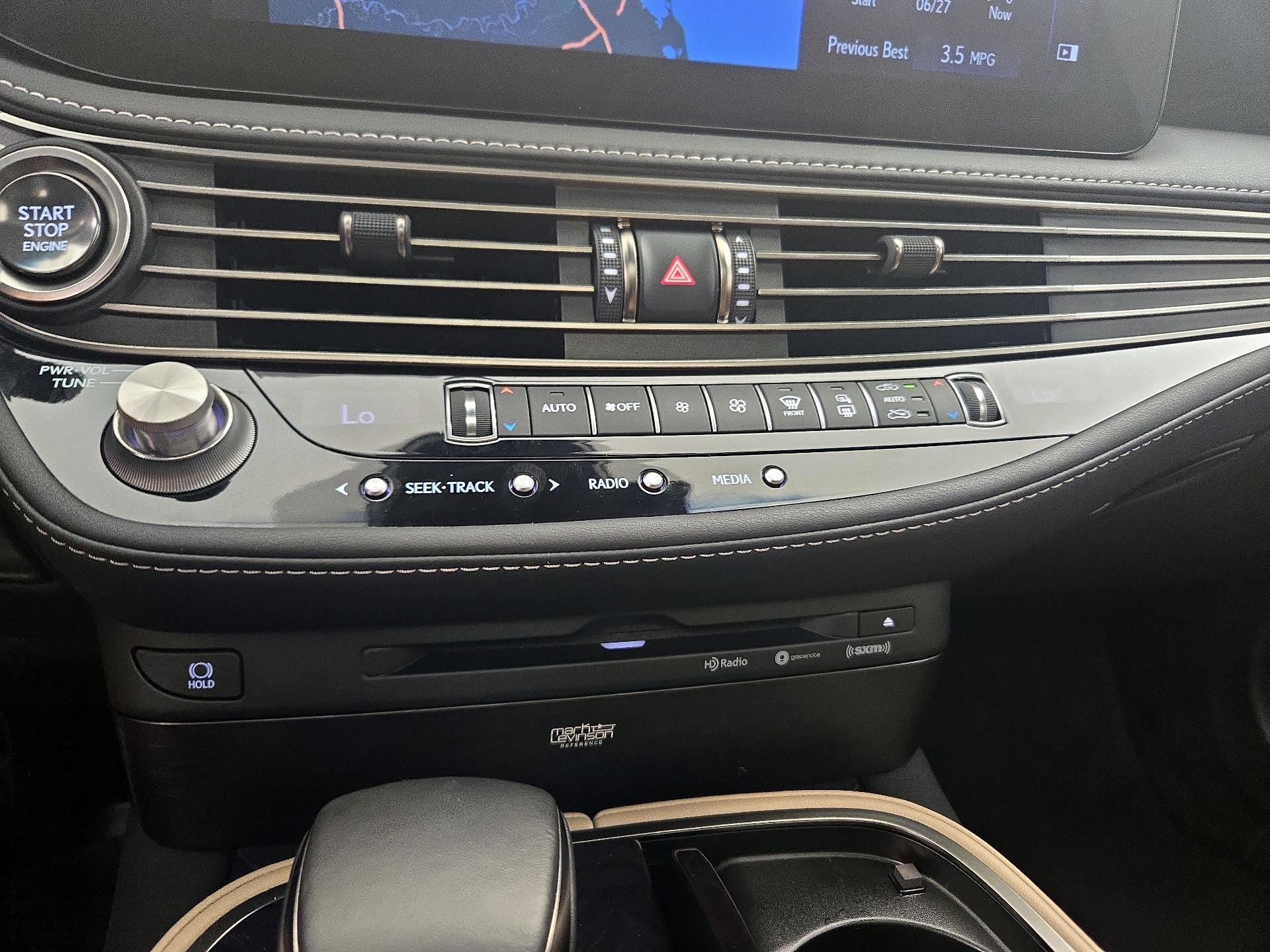 Thumbnail: 2022 Lexus LS - 17