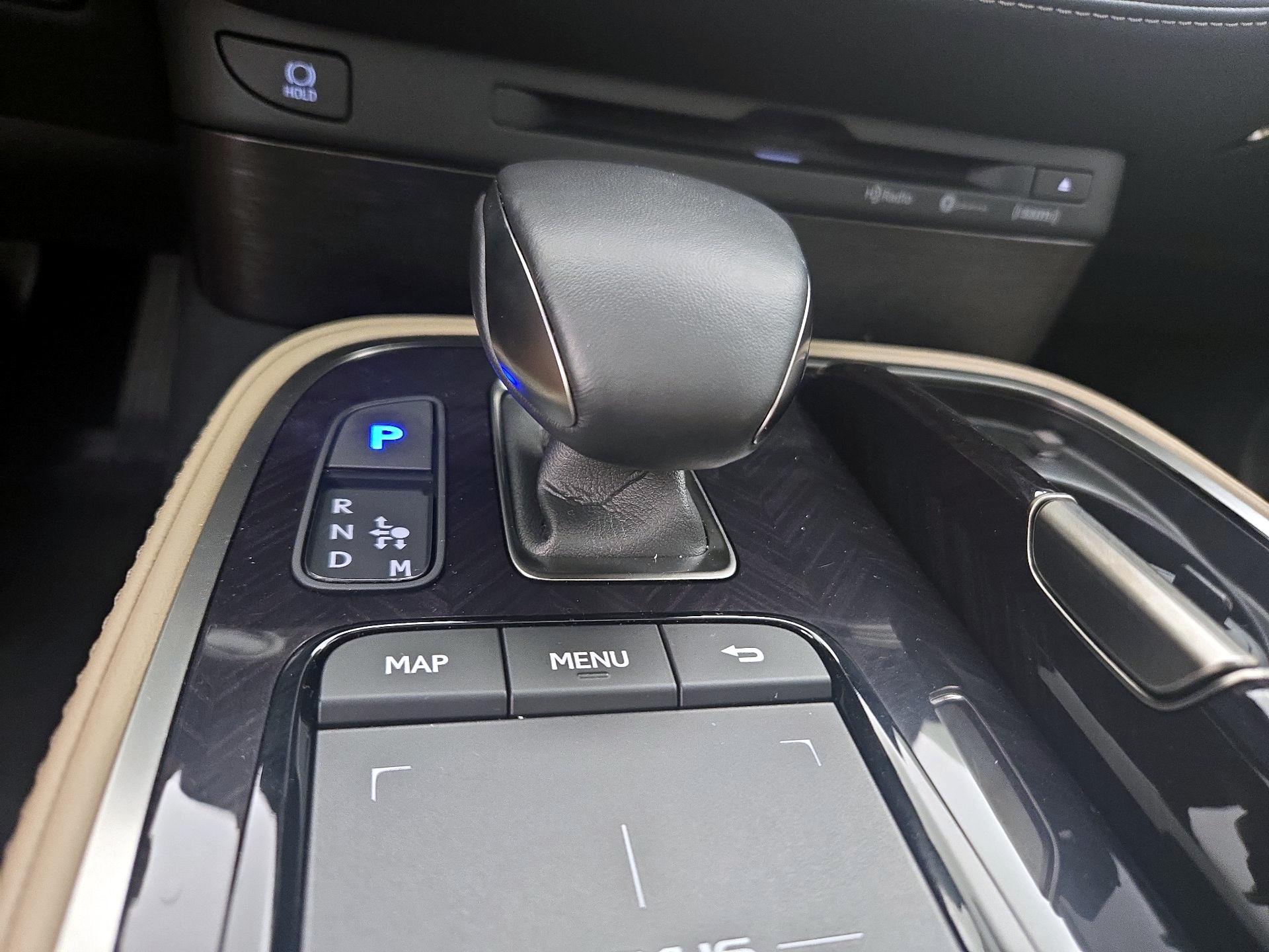 Thumbnail: 2022 Lexus LS - 18